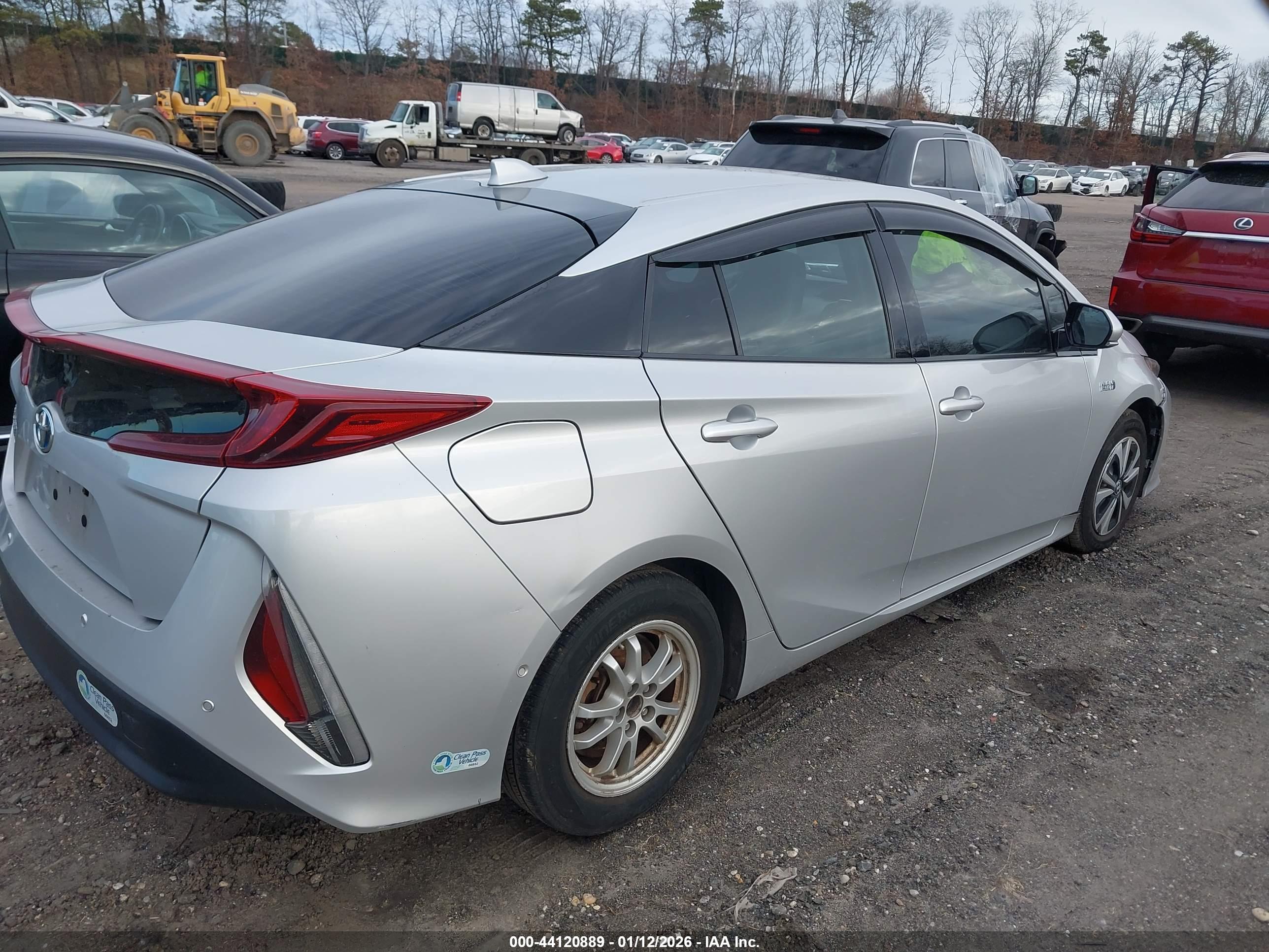 TOYOTA PRIUS image 4