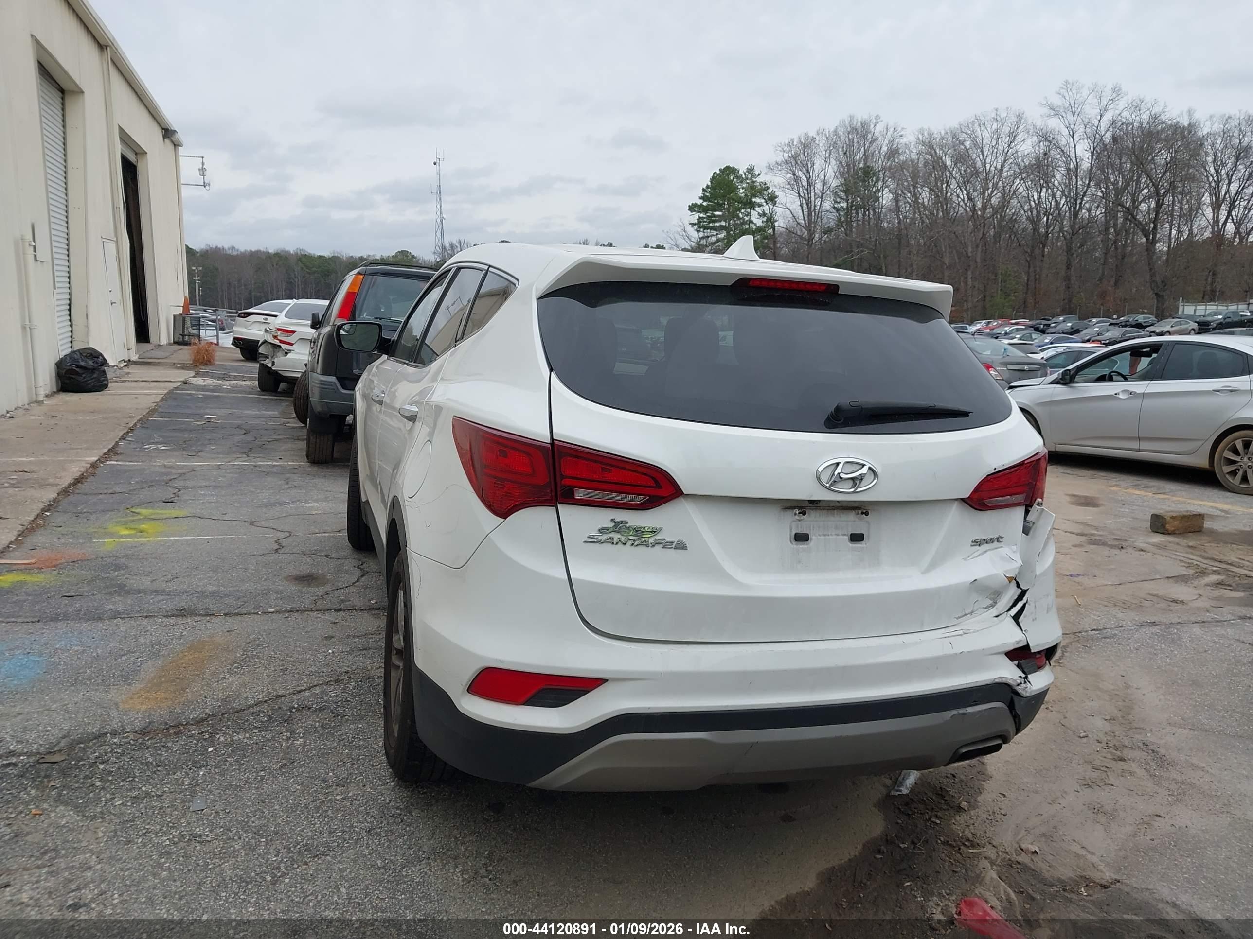 HYUNDAI SANTA image 3
