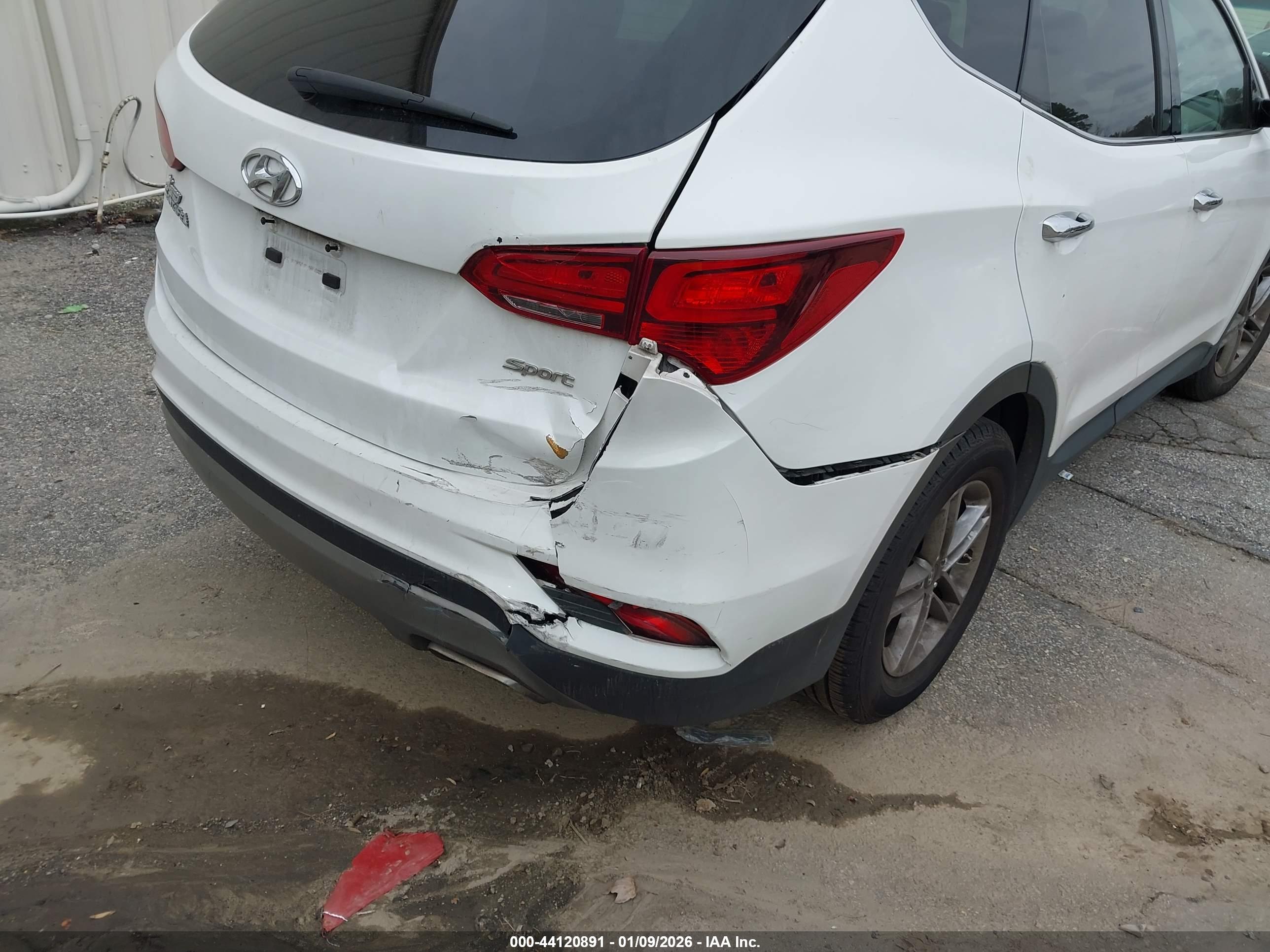 HYUNDAI SANTA image 6