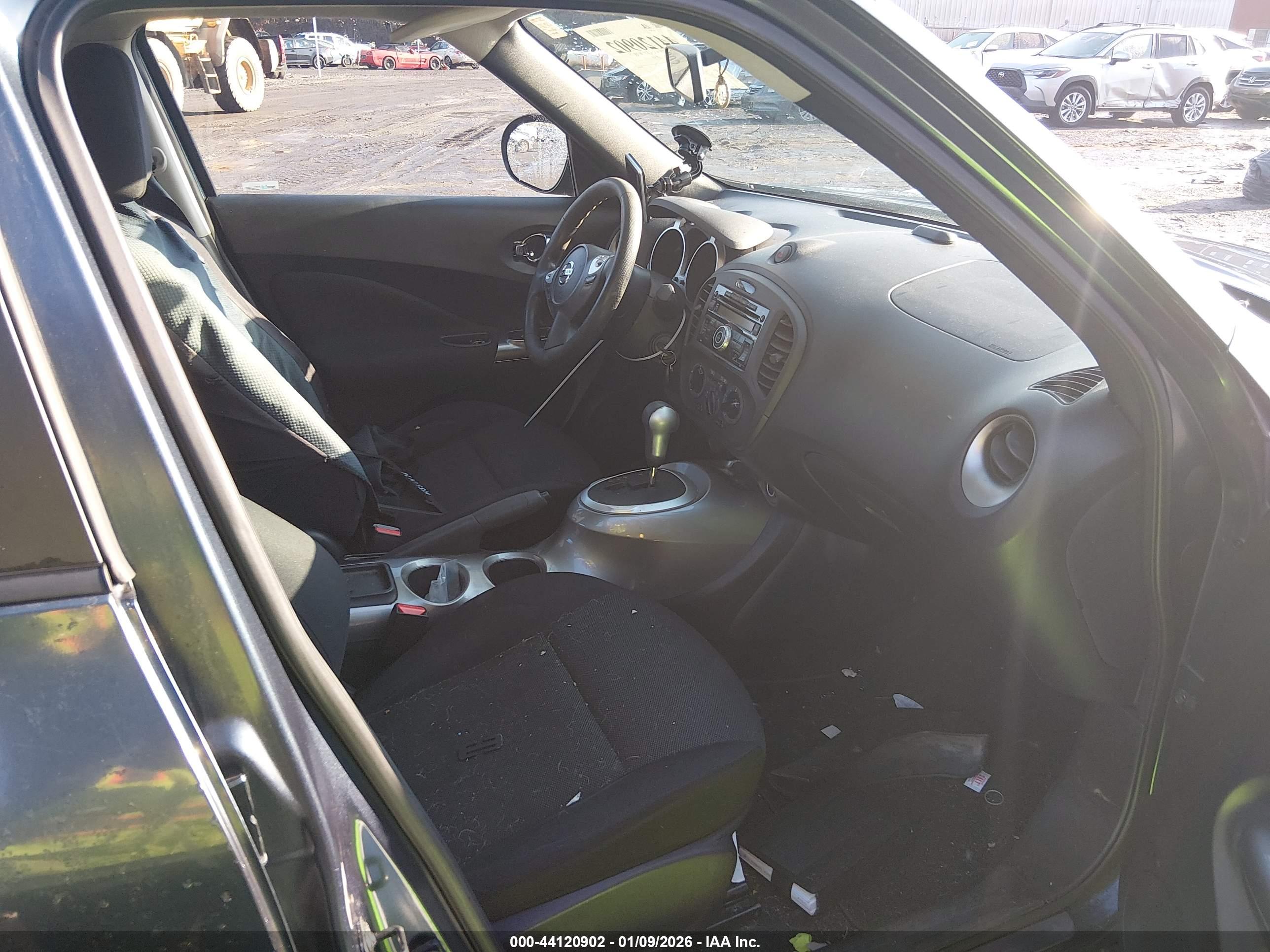 NISSAN JUKE image 5