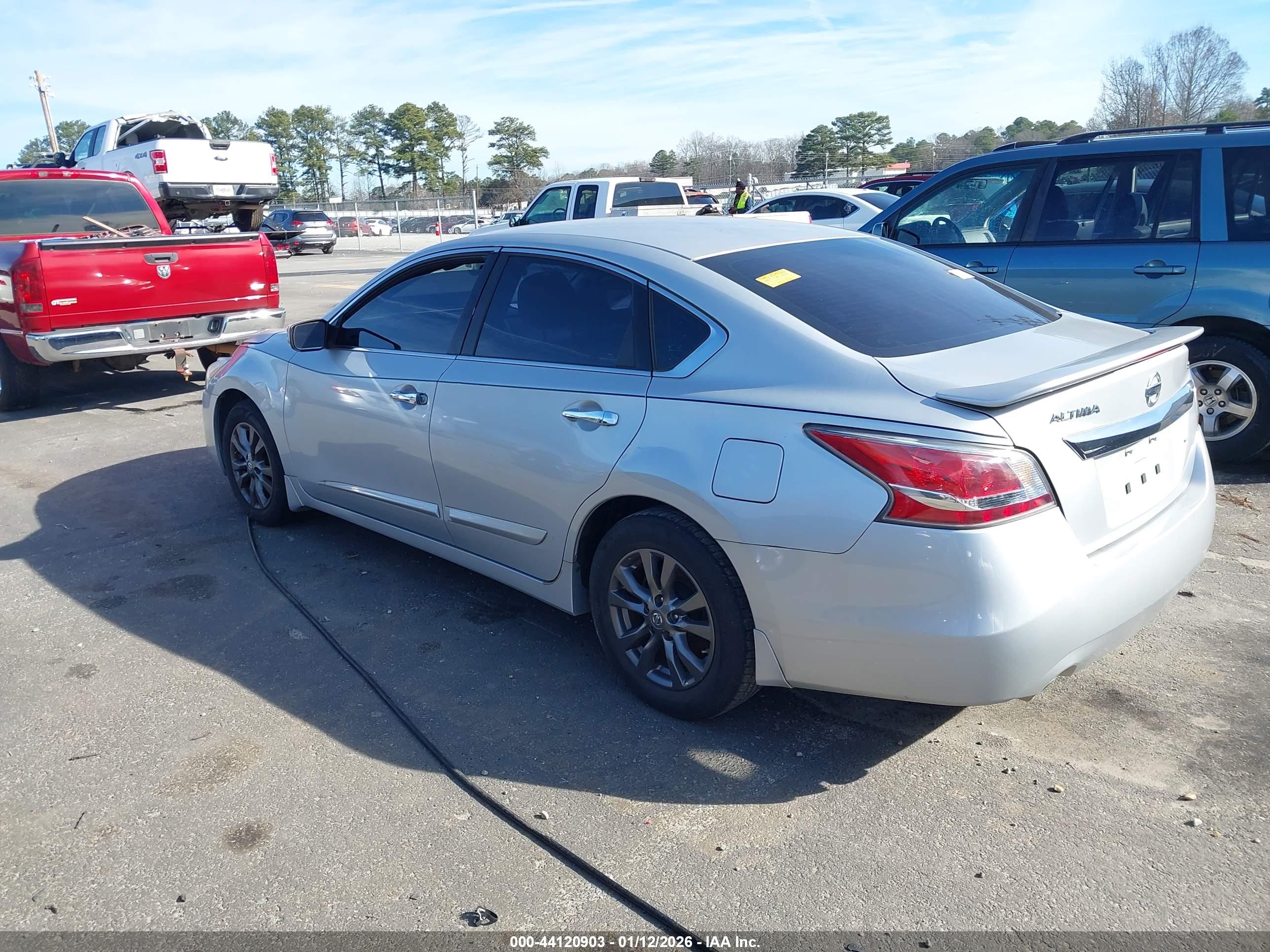NISSAN ALTIMA image 3