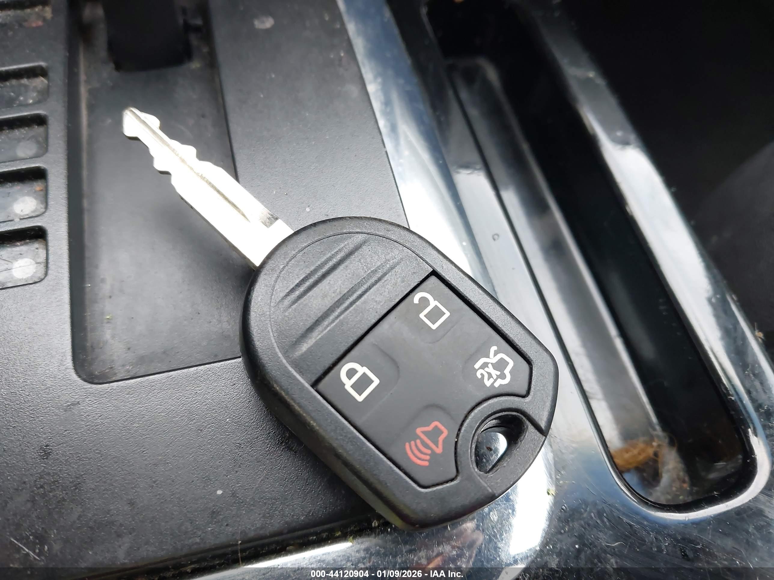 FORD ESCAPE image 11