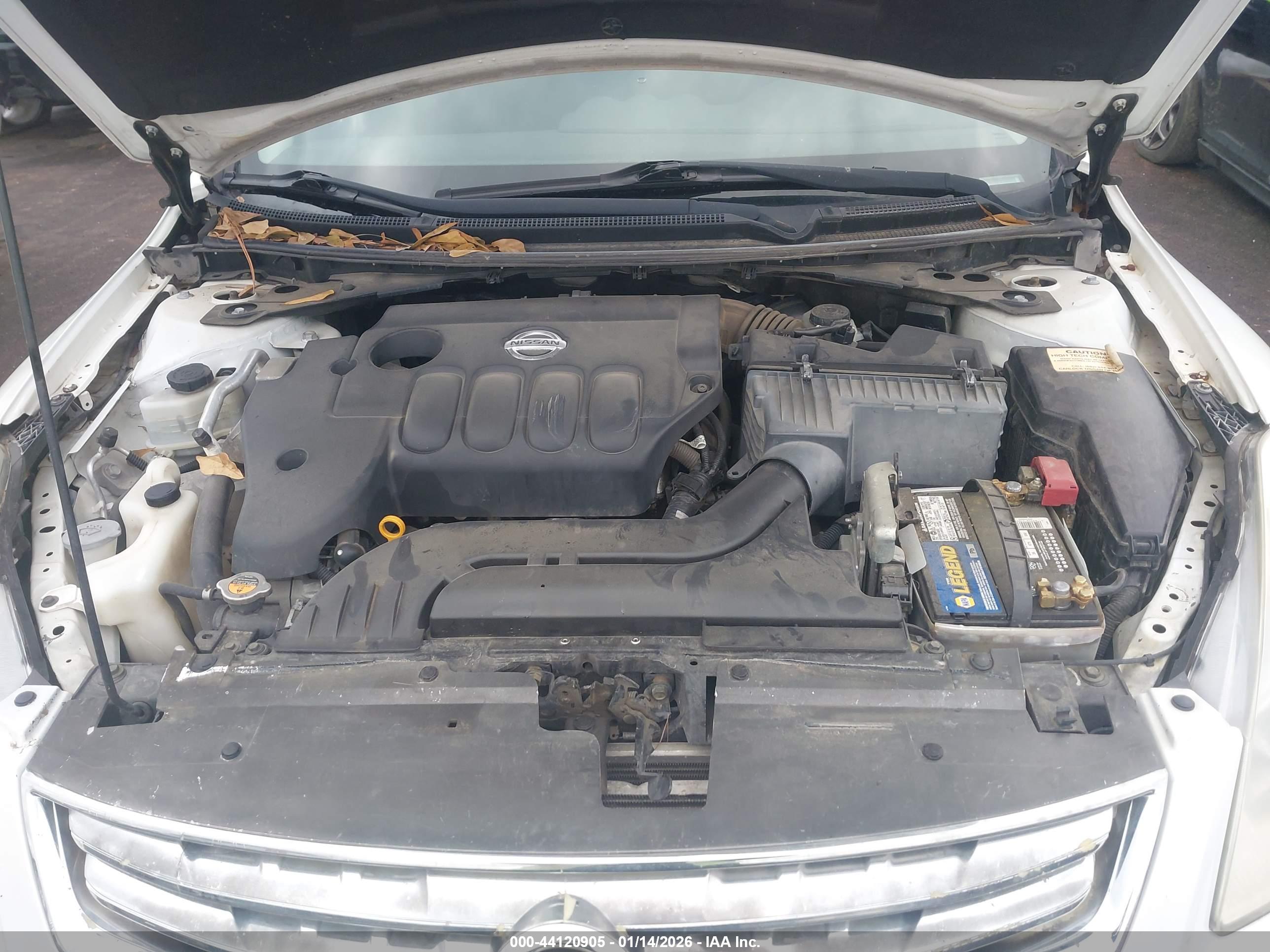 NISSAN ALTIMA image 10