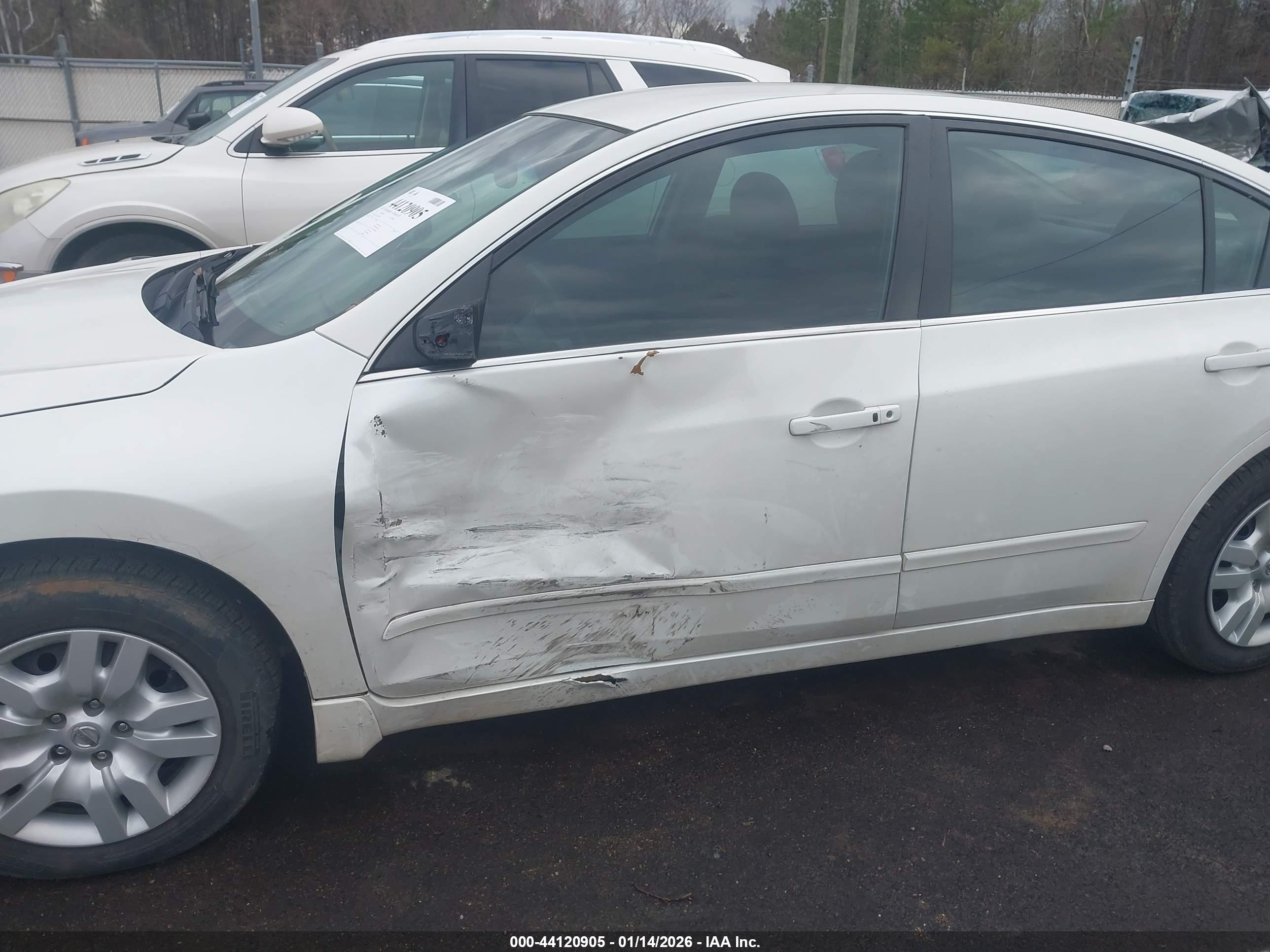 NISSAN ALTIMA image 6