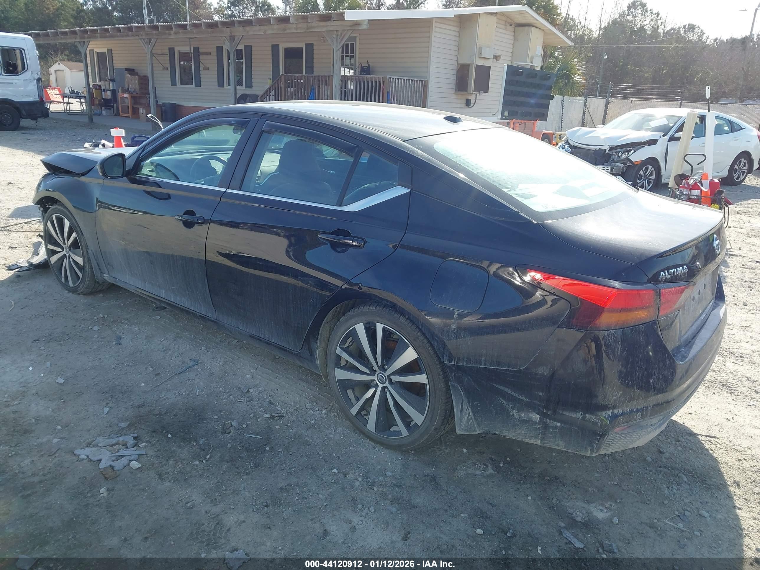 NISSAN ALTIMA image 3