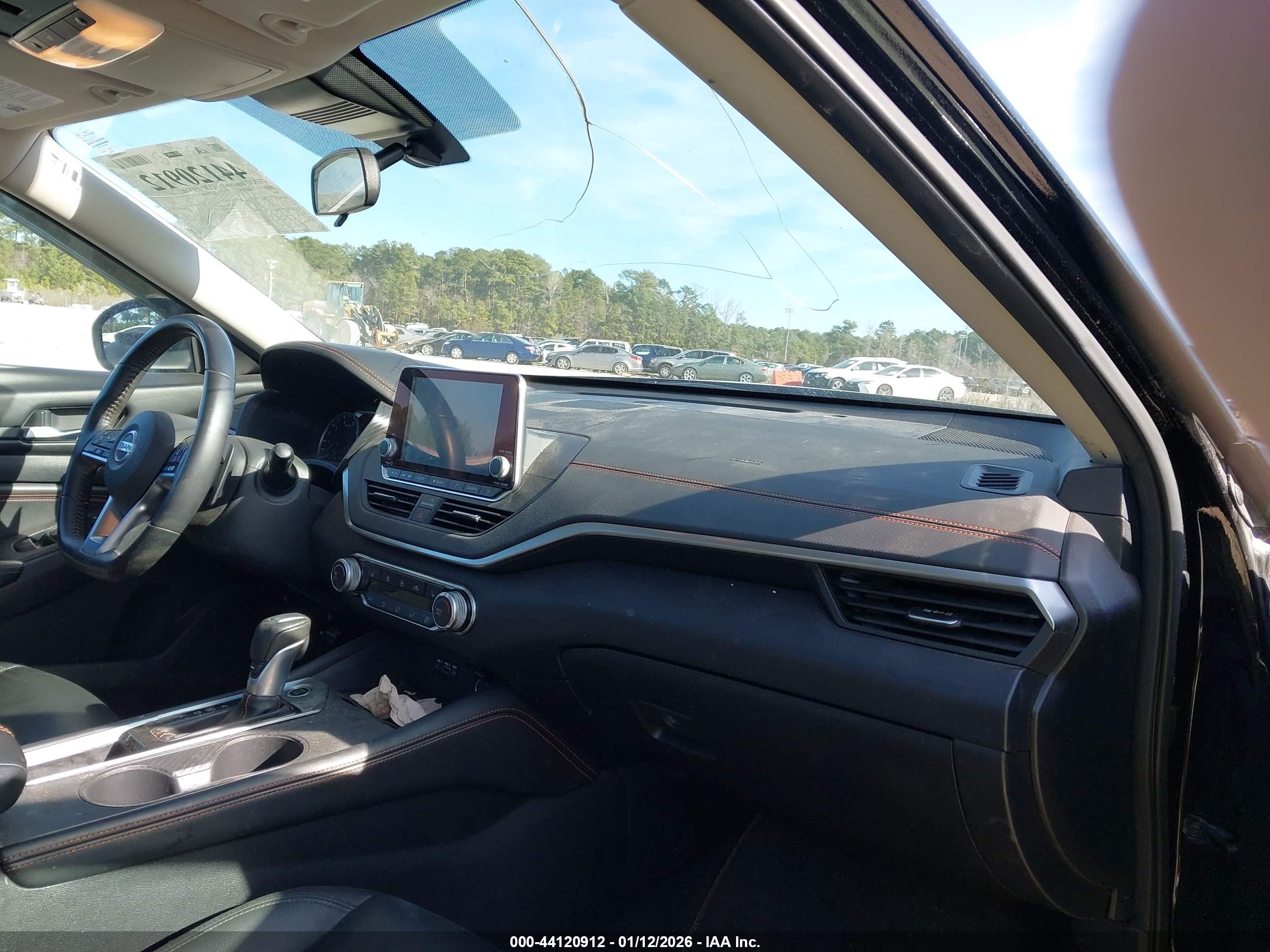 NISSAN ALTIMA image 5