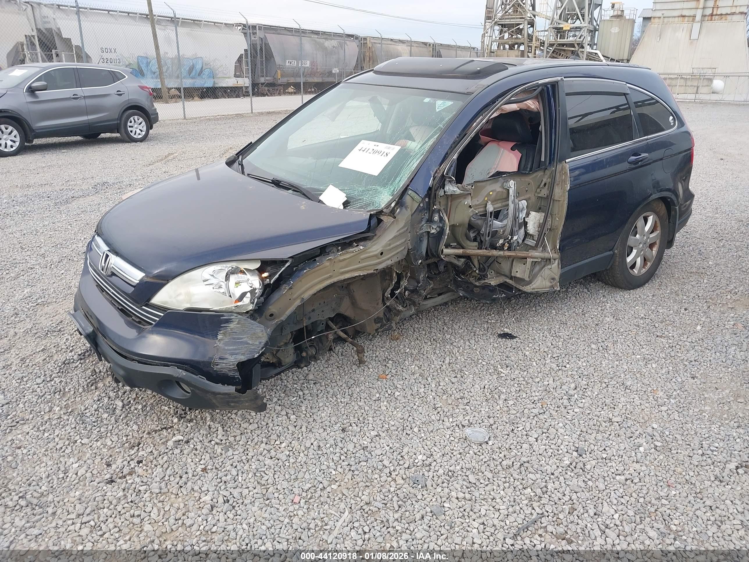 HONDA CR-V image 2