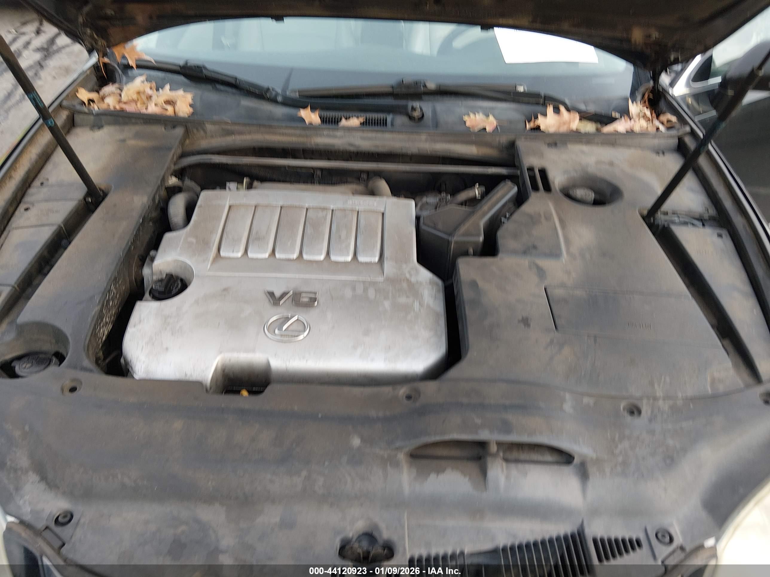 LEXUS ES image 10