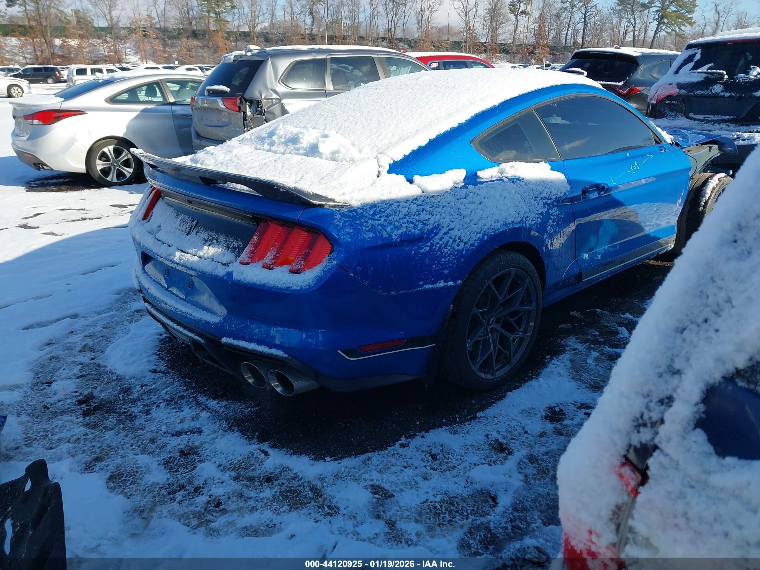 FORD MUSTANG image 4