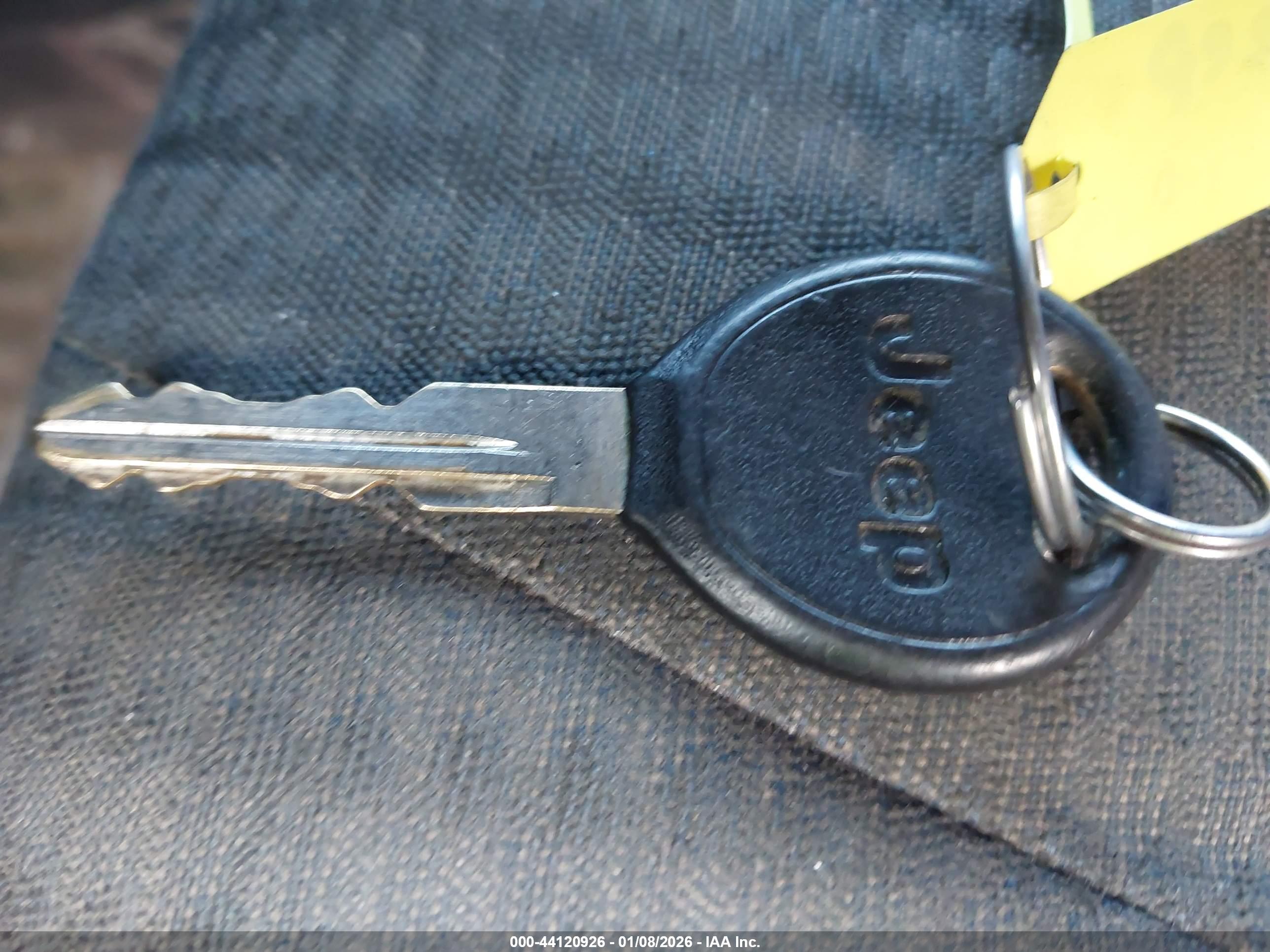 JEEP LIBERTY image 11