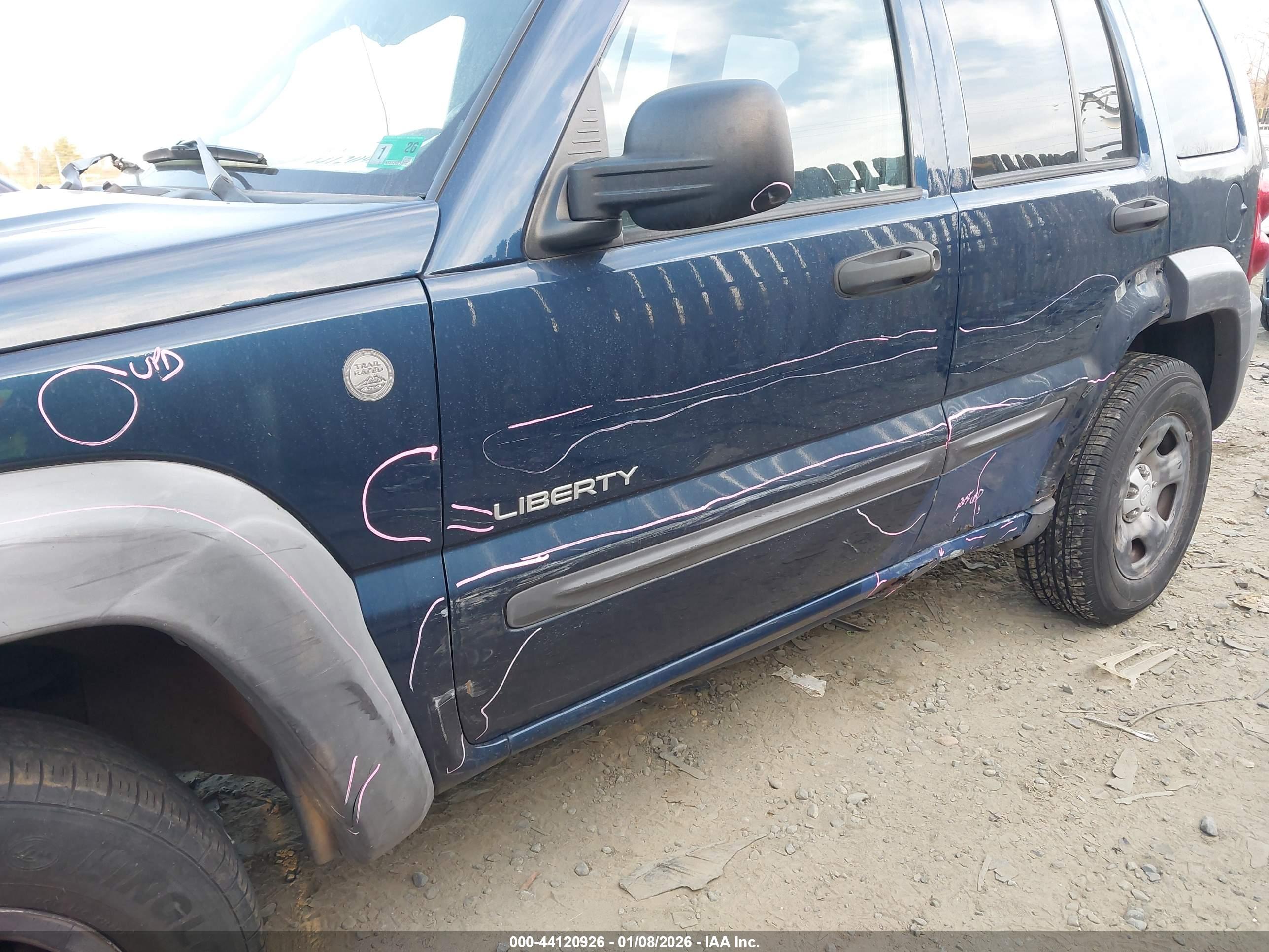 JEEP LIBERTY image 6