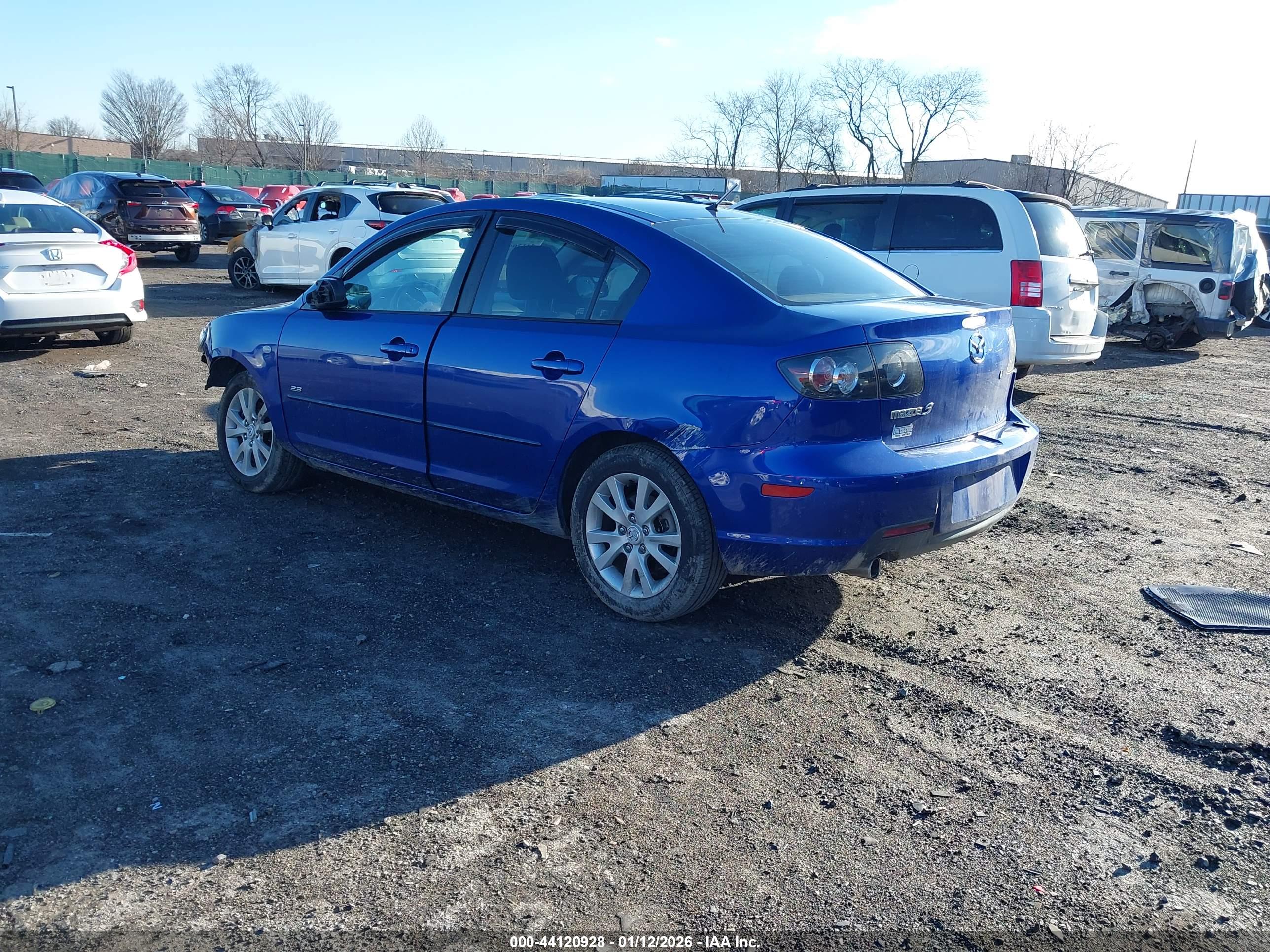 MAZDA MAZDA3 image 3