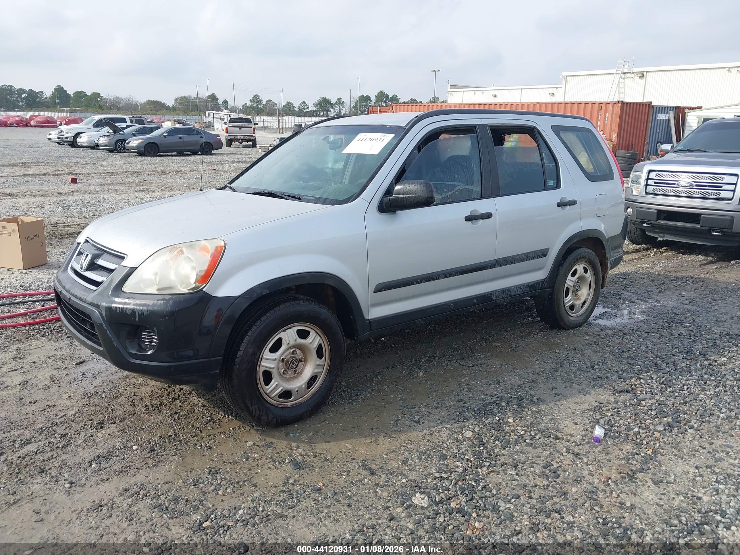 HONDA CR-V image 2