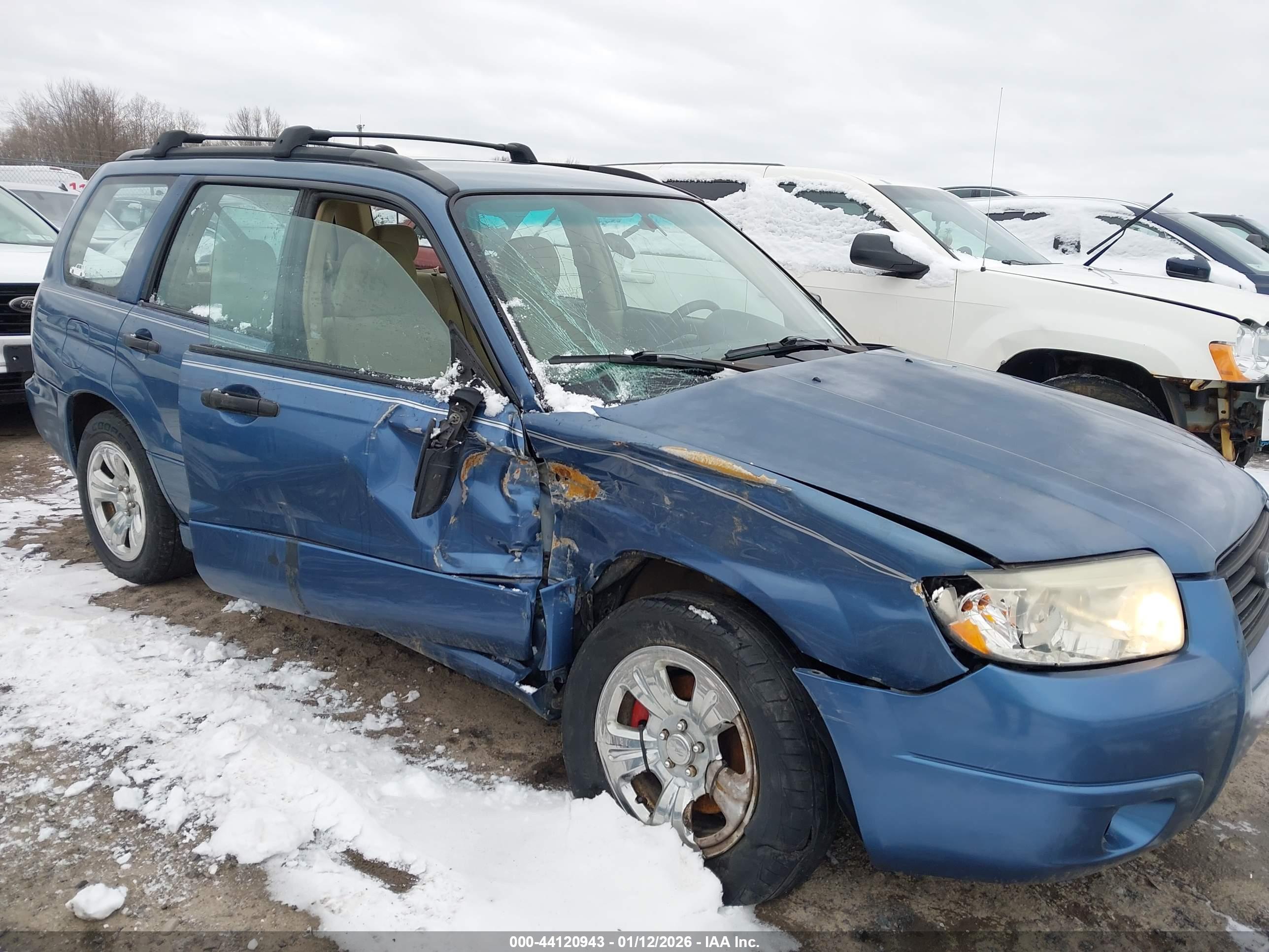 SUBARU FORESTER image 6