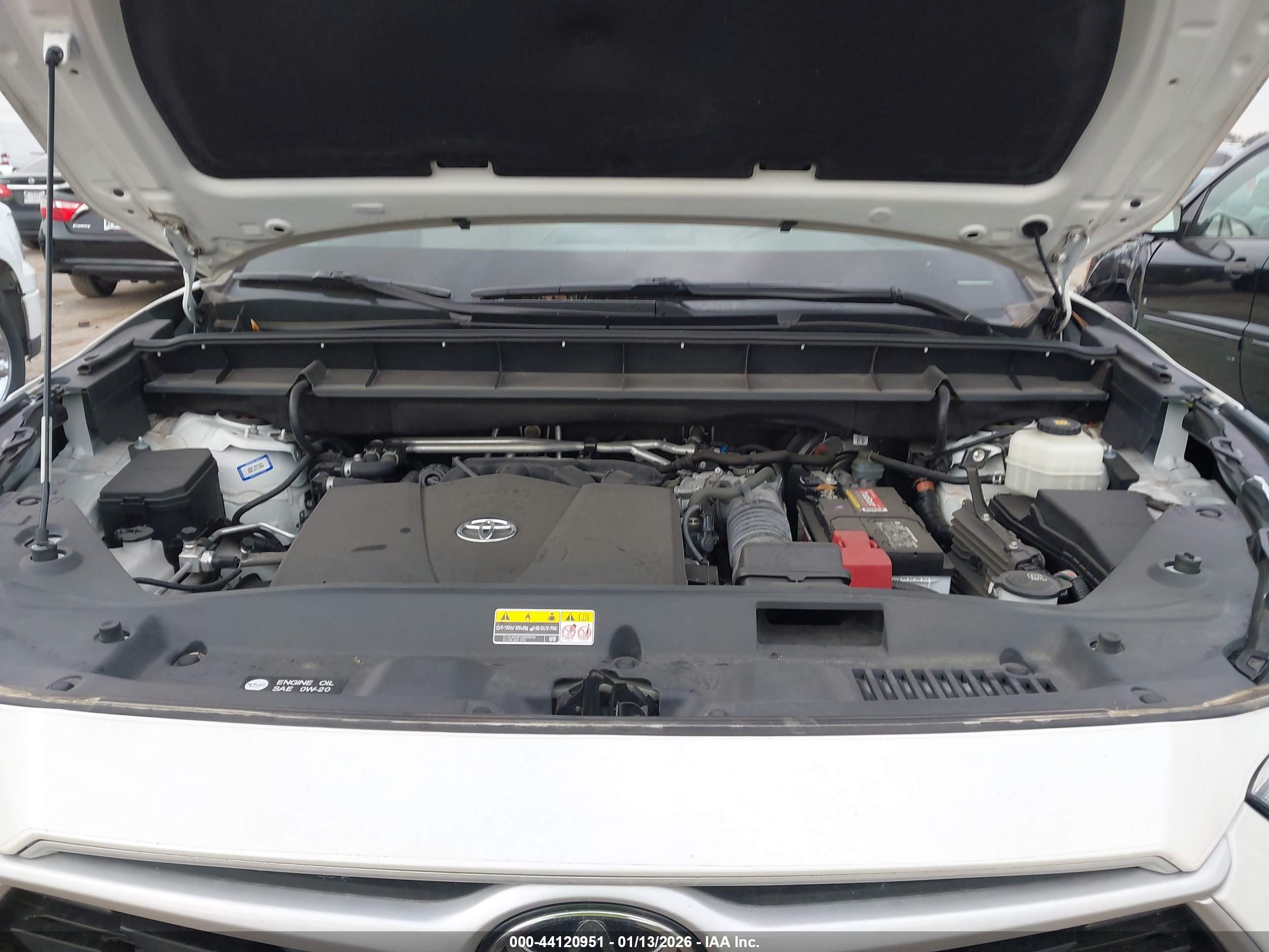 TOYOTA HIGHLANDER image 10