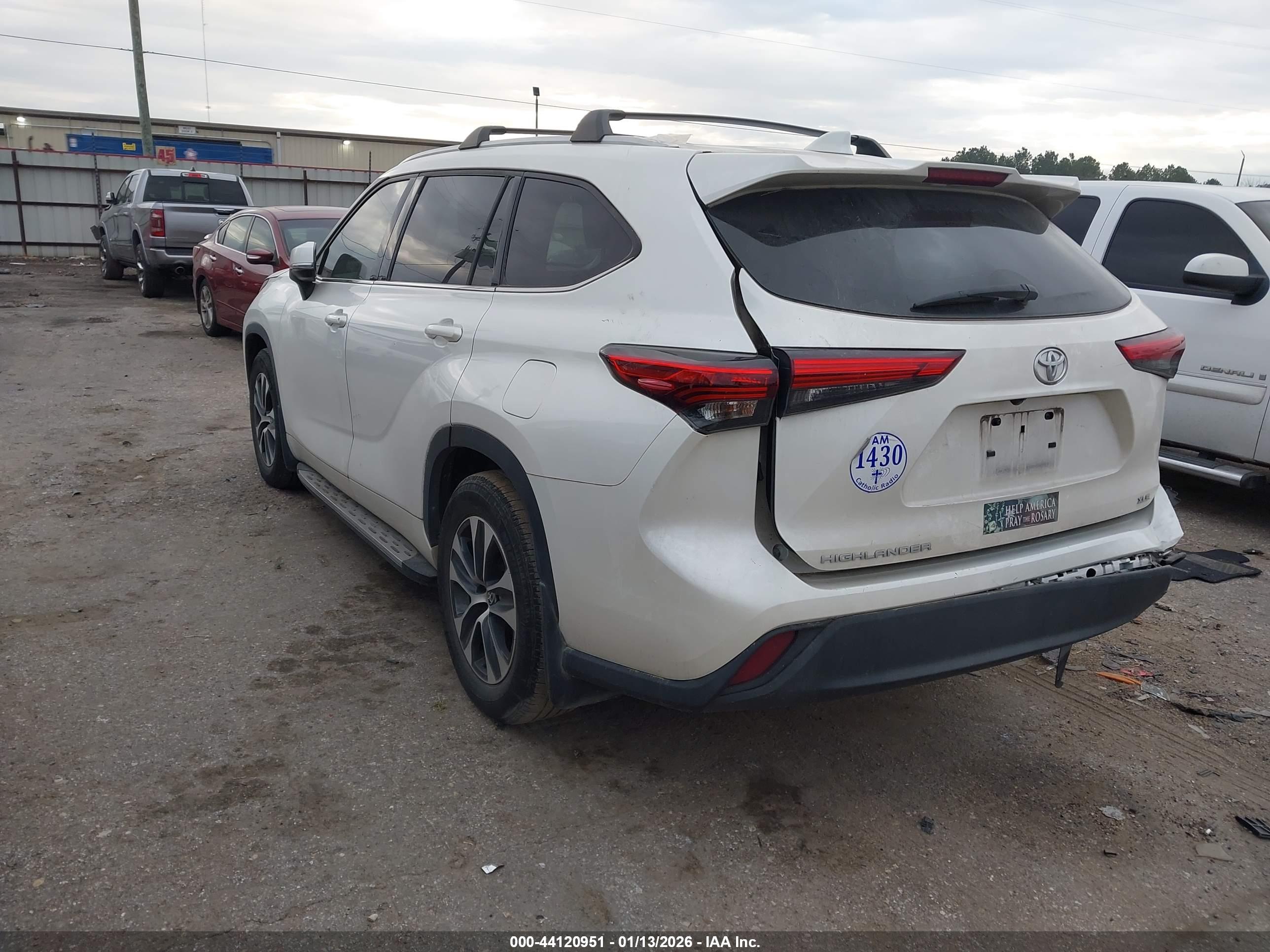 TOYOTA HIGHLANDER image 3