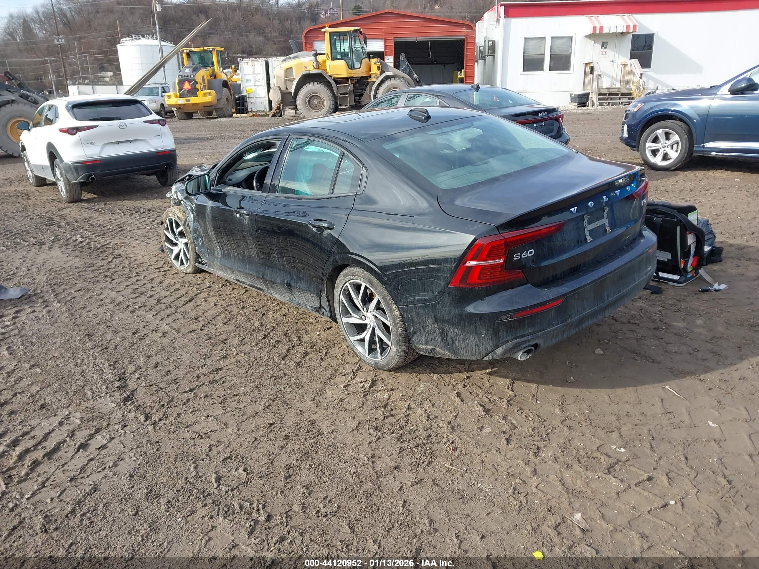 VOLVO S60 image 3