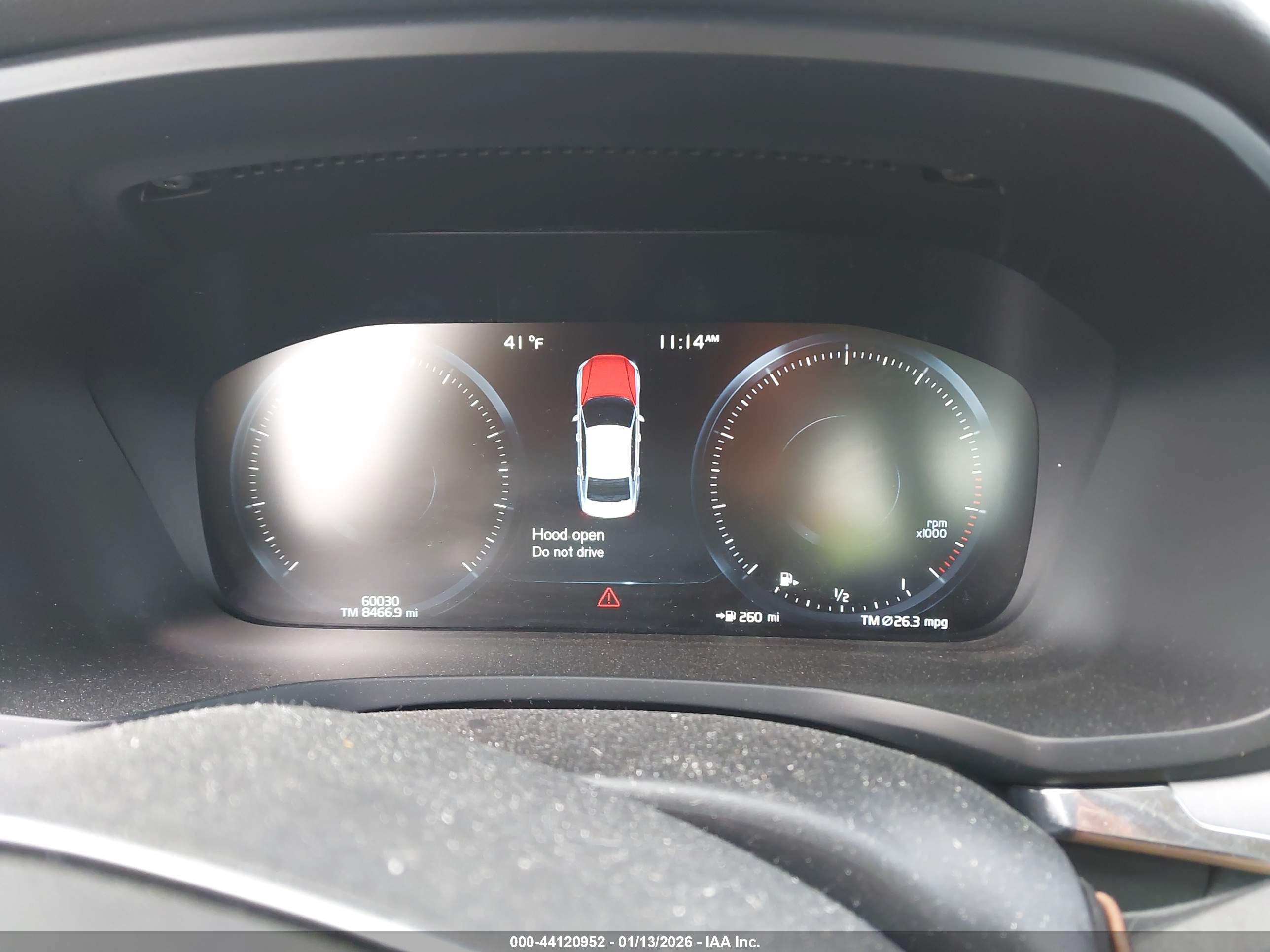 VOLVO S60 image 7