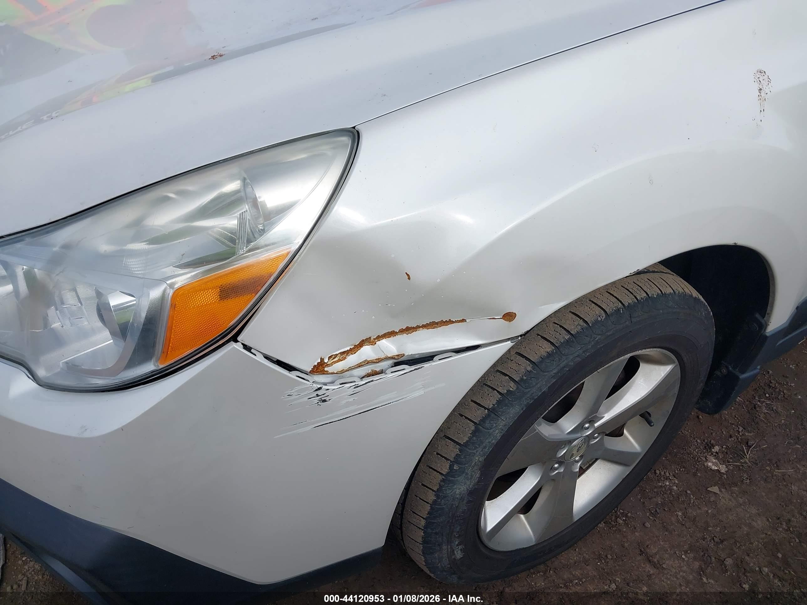 SUBARU OUTBACK image 6
