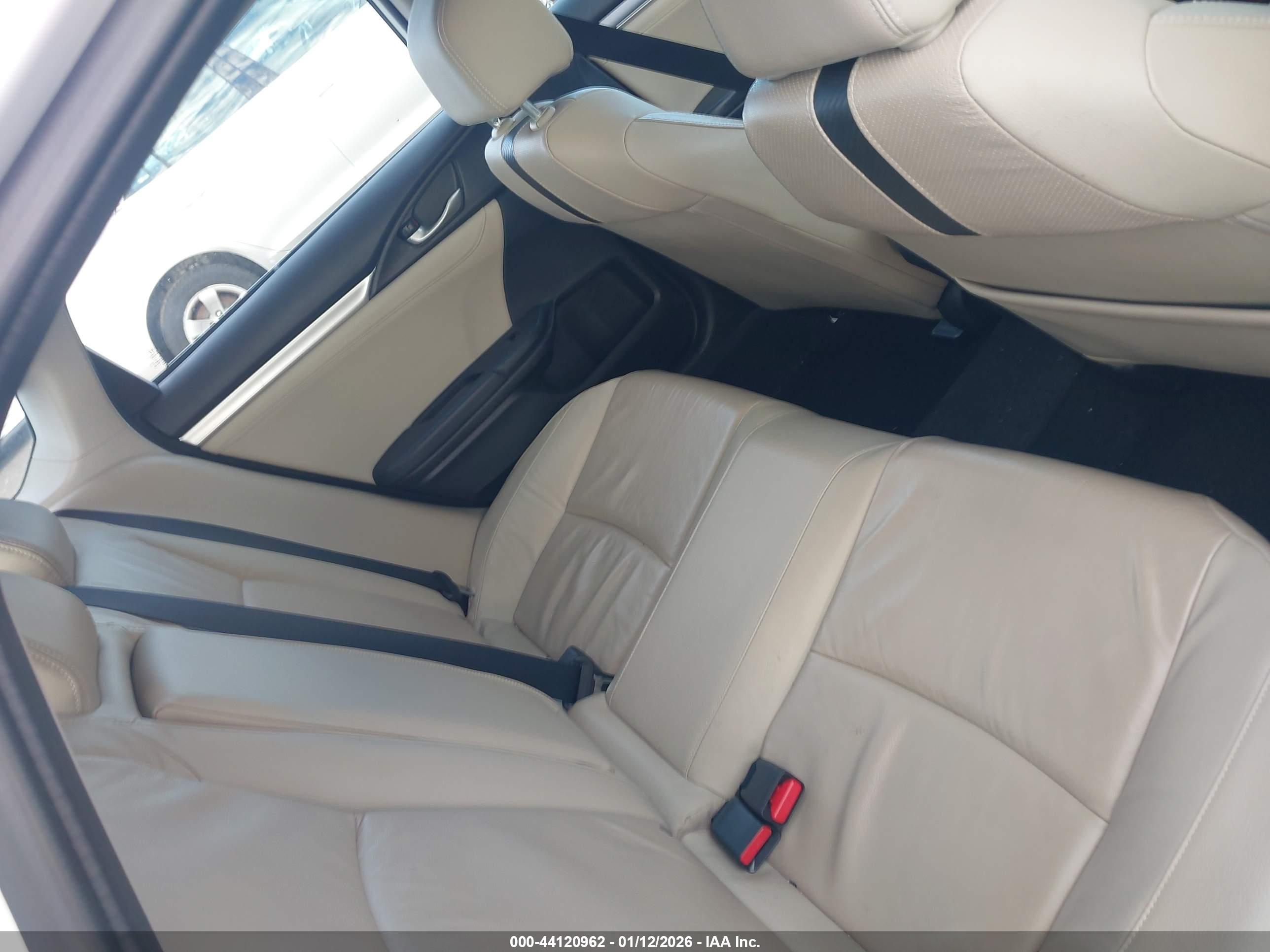 HONDA CIVIC image 8