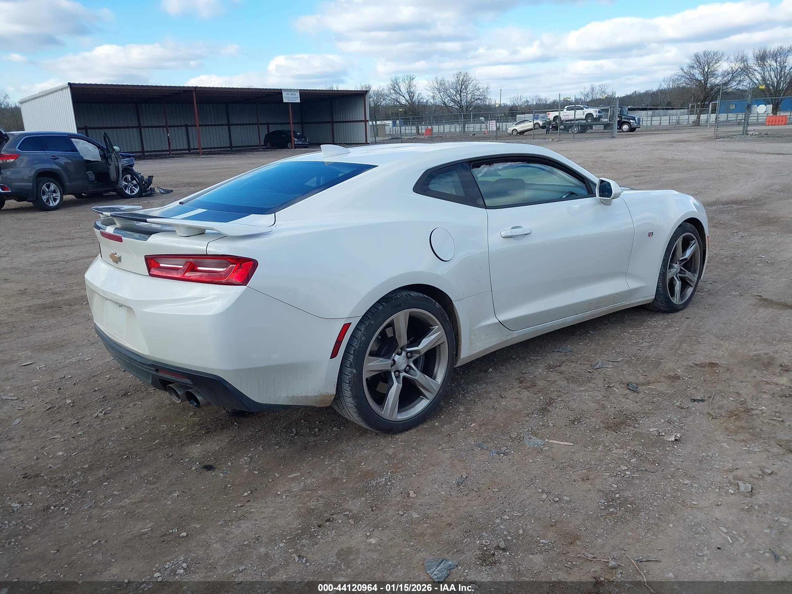 CHEVROLET CAMARO image 4