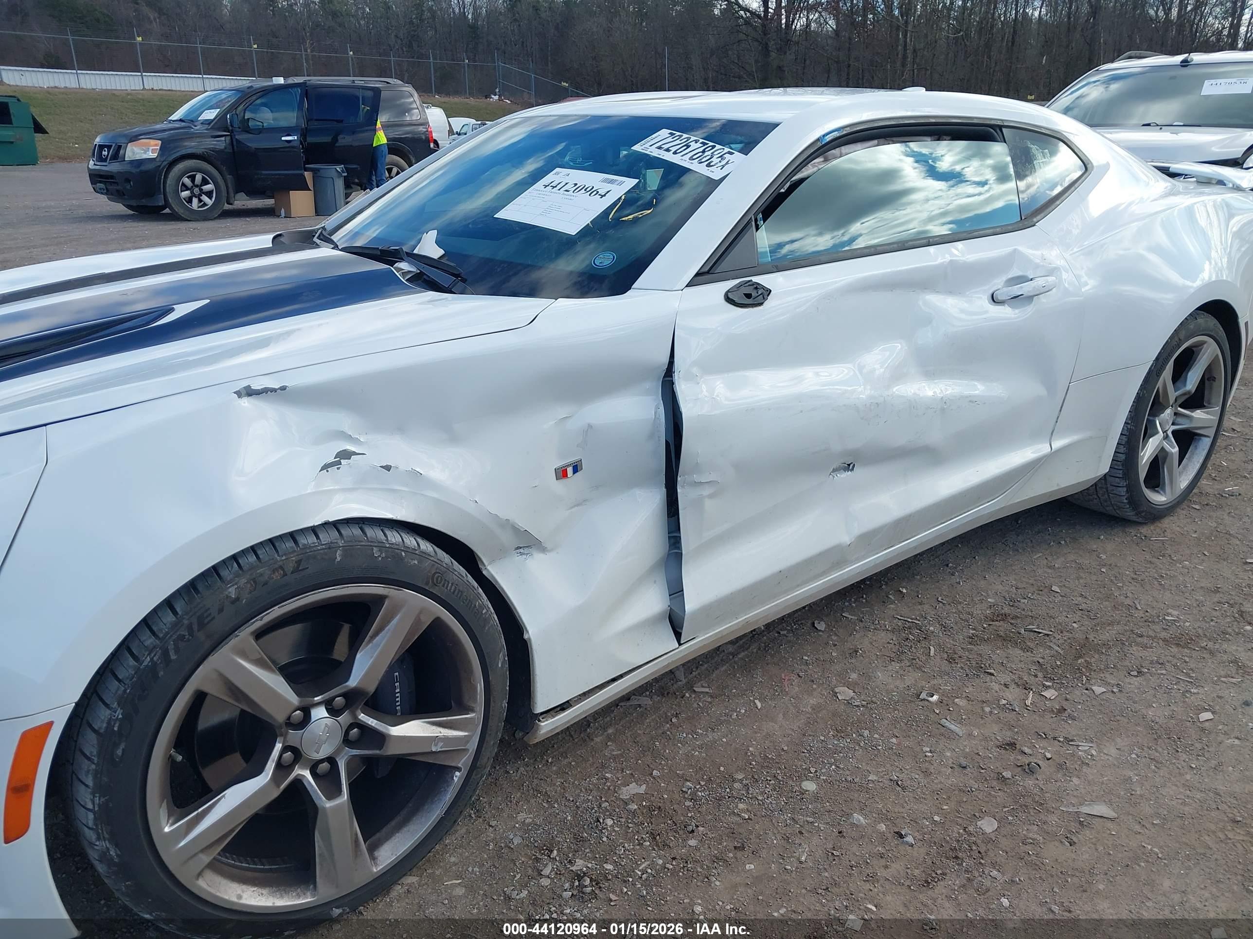 CHEVROLET CAMARO image 6