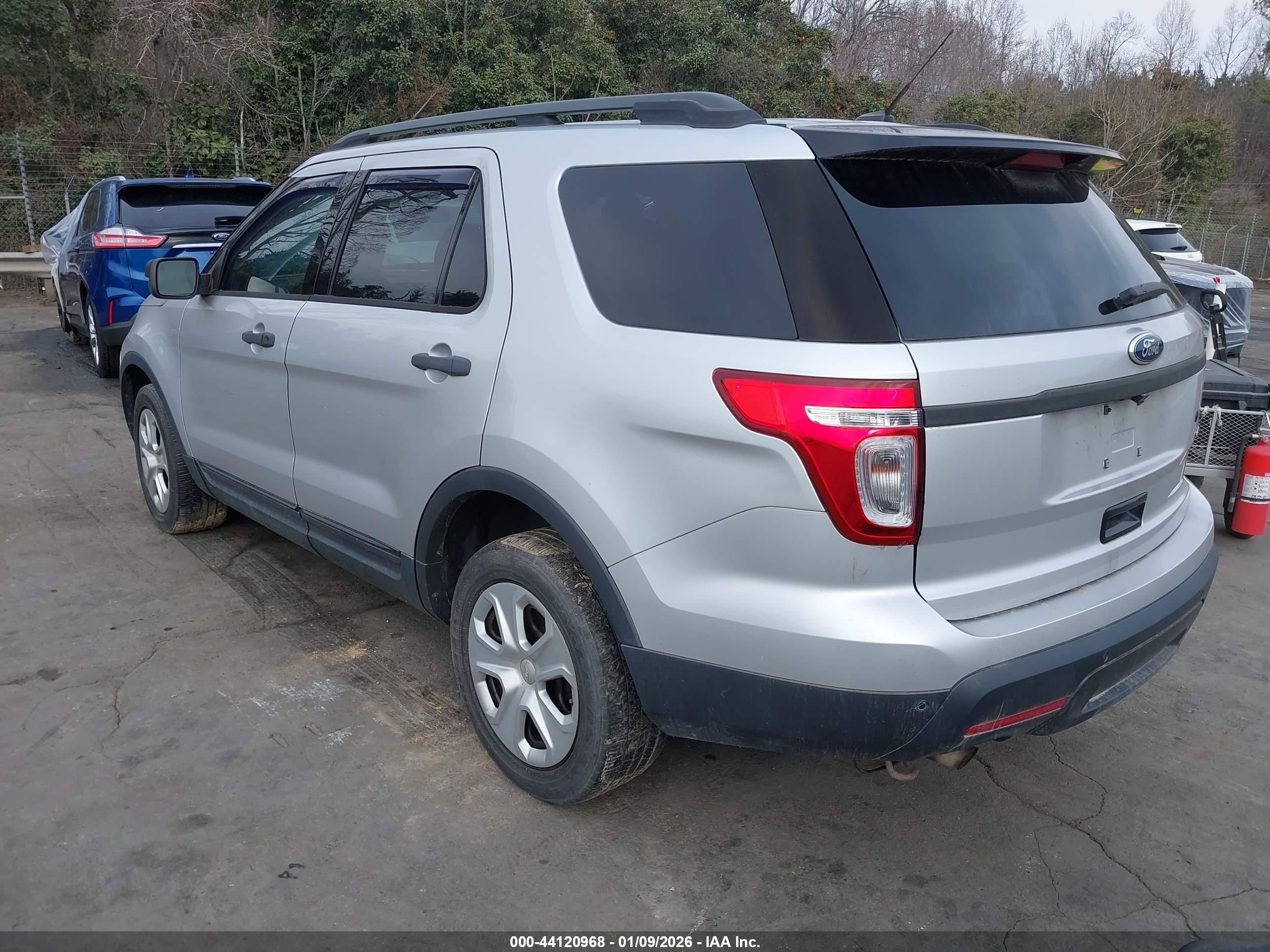 FORD UTILITY image 3