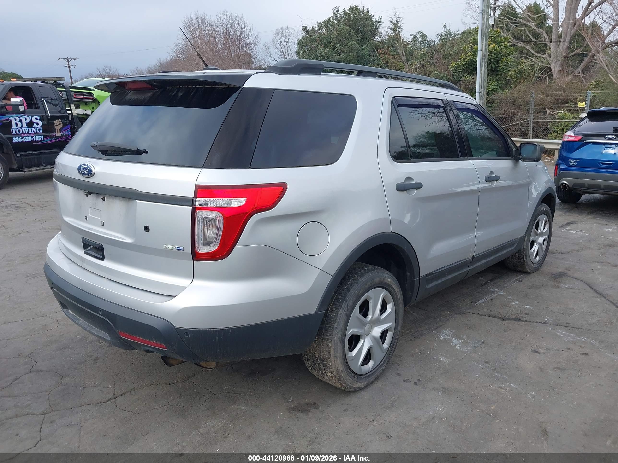 FORD UTILITY image 4