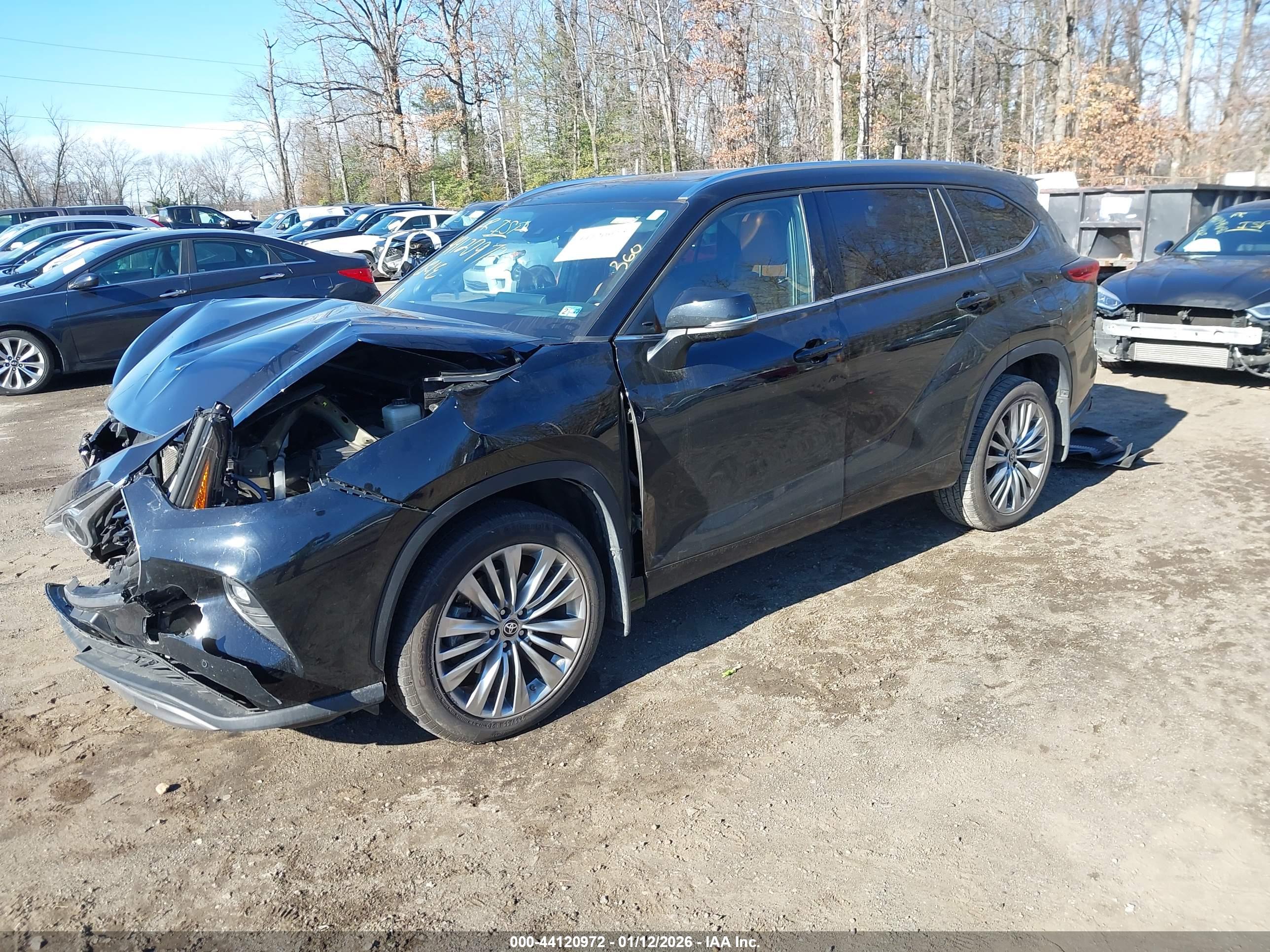 TOYOTA HIGHLANDER image 2