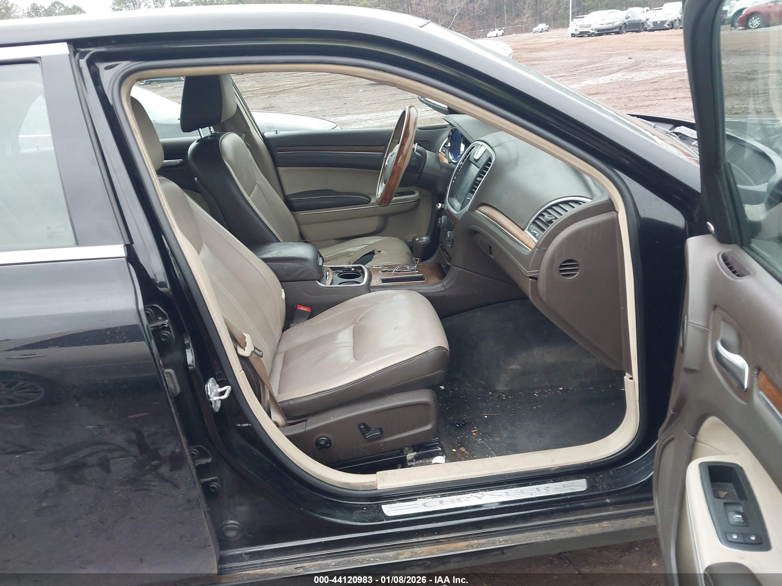 CHRYSLER 300C image 5