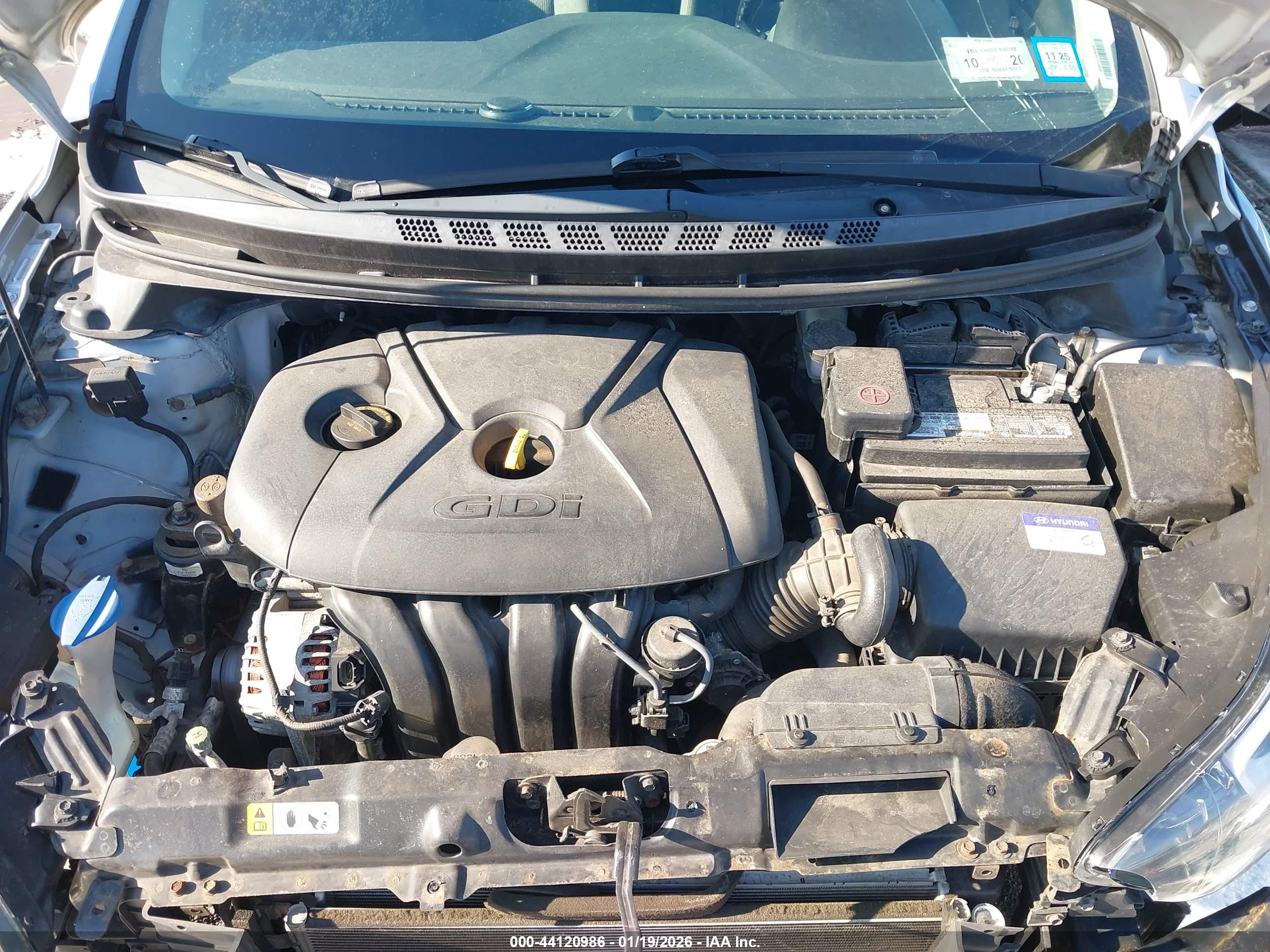 HYUNDAI ELANTRA image 10