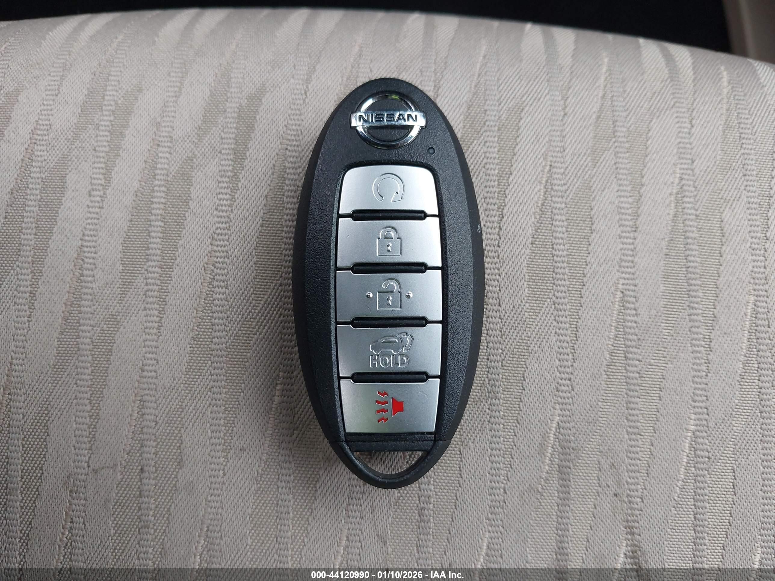 NISSAN ROGUE image 11