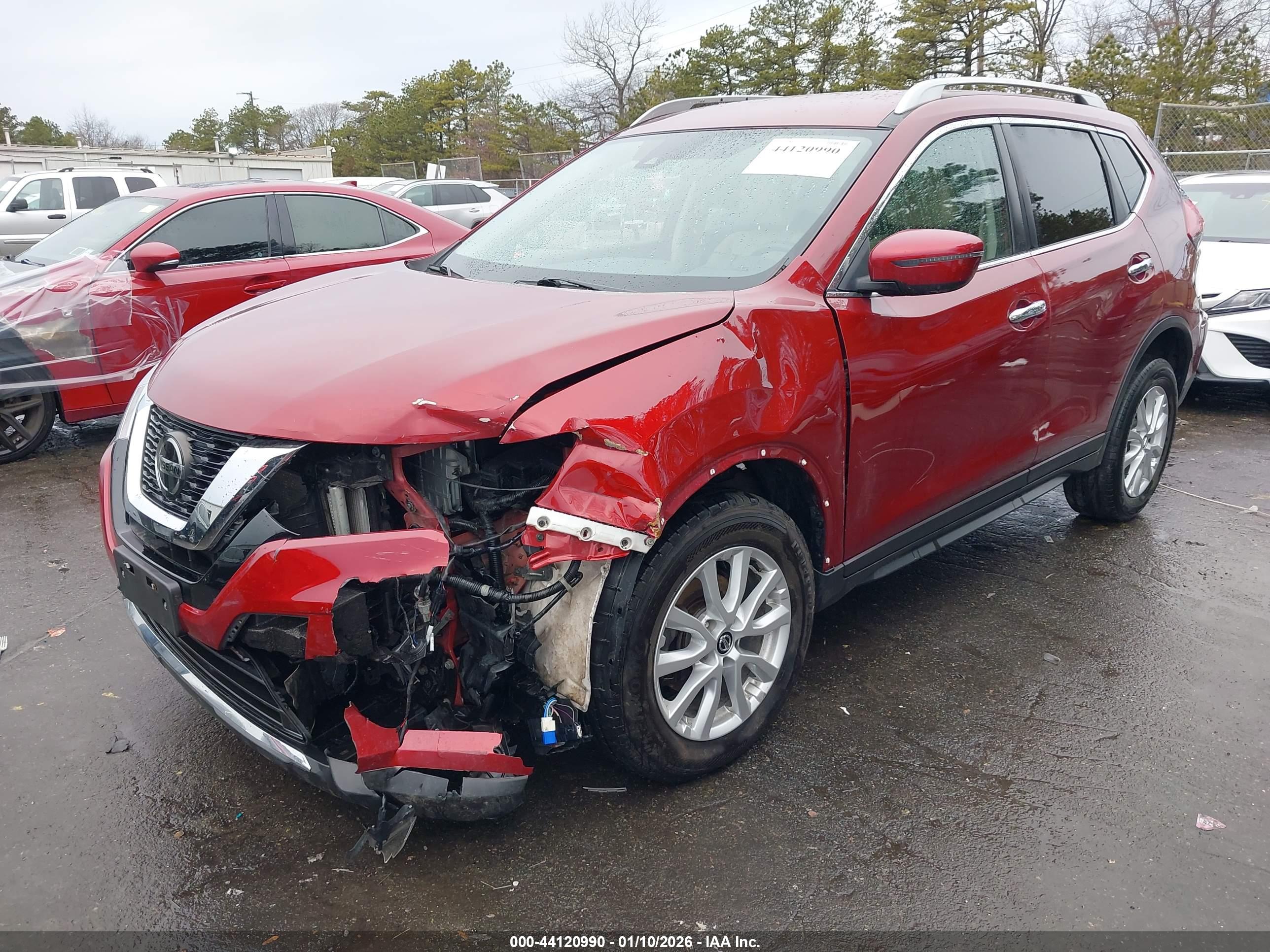 NISSAN ROGUE image 2