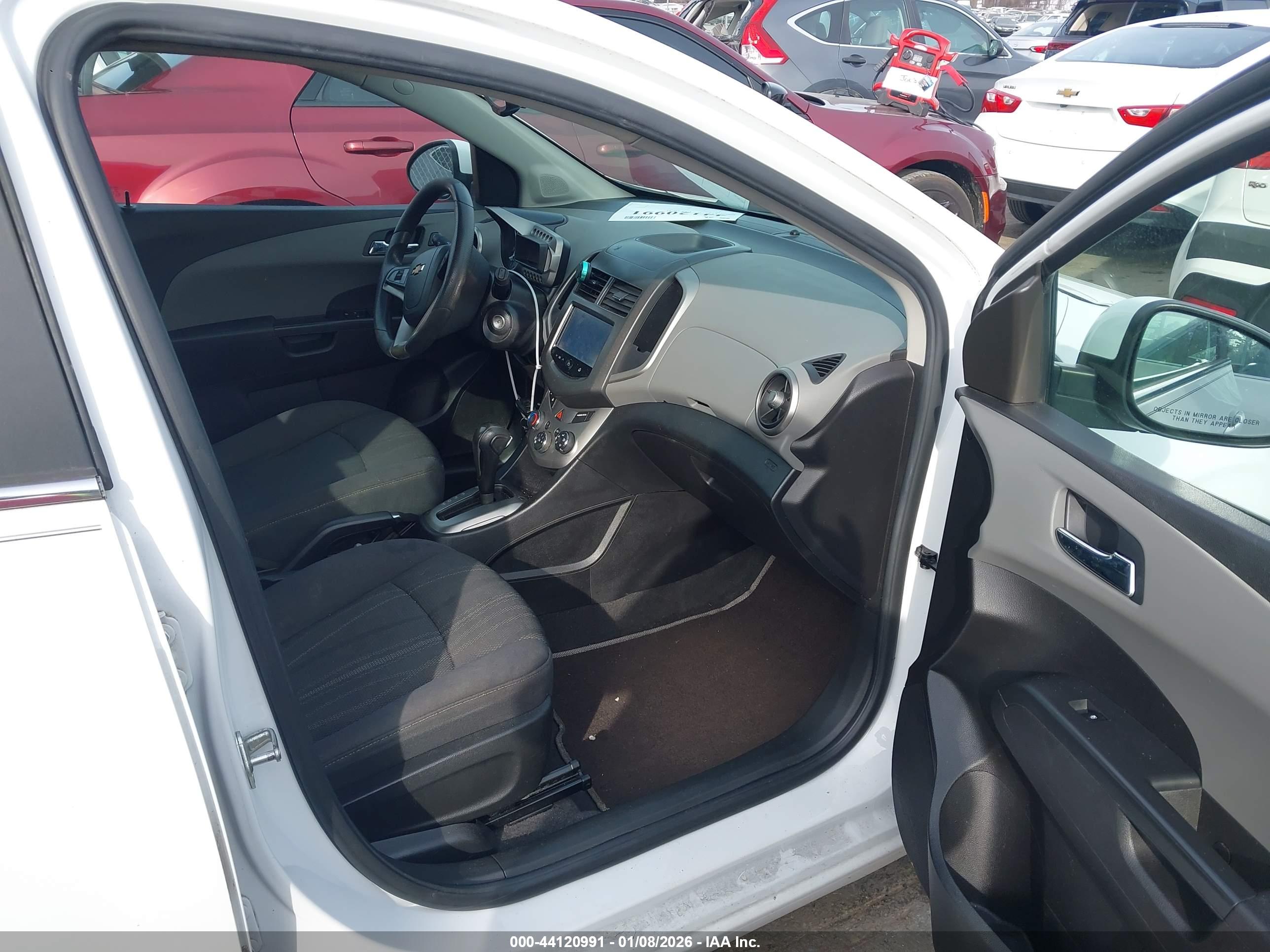 CHEVROLET SONIC image 5