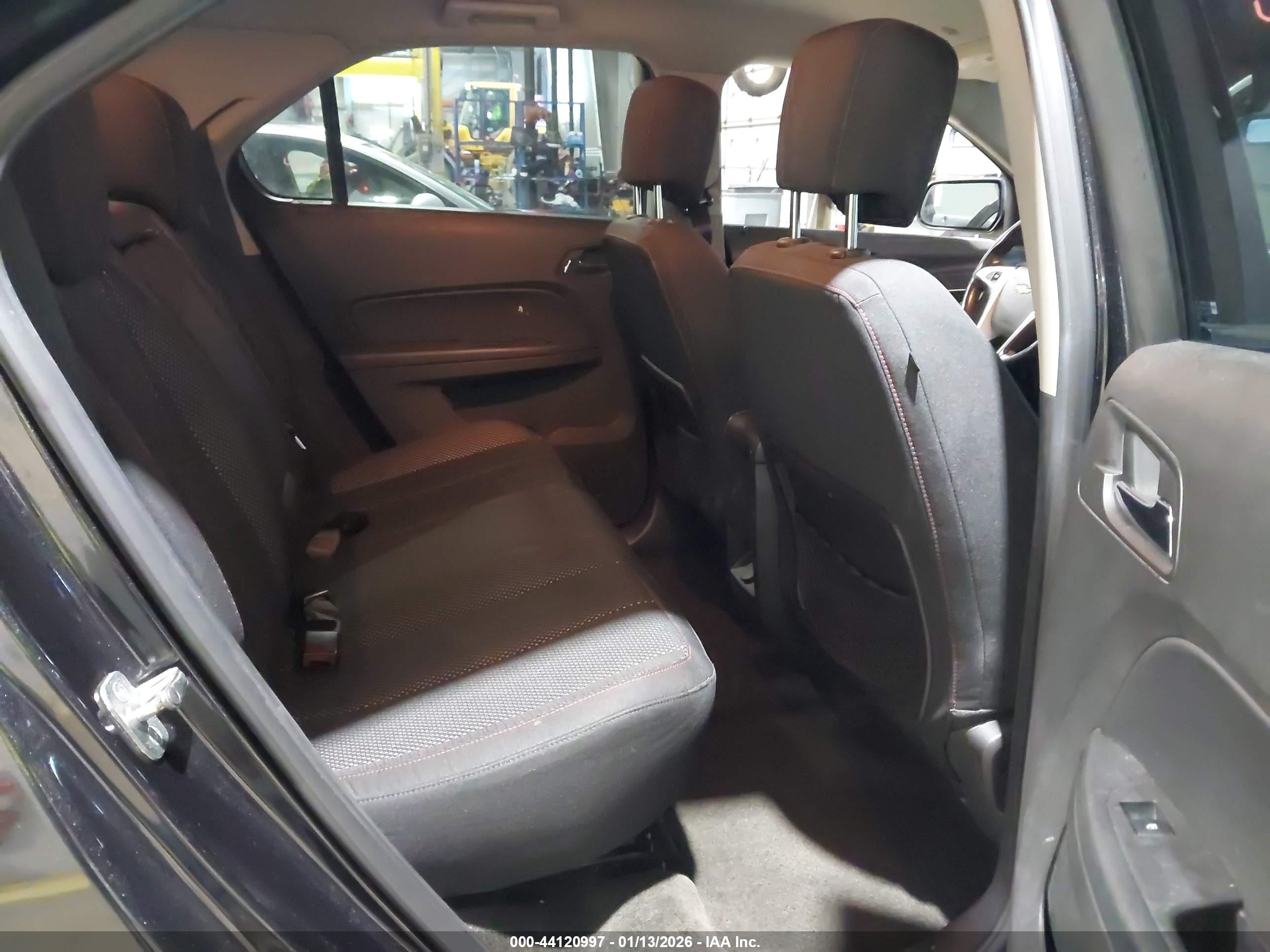 CHEVROLET EQUINOX image 8