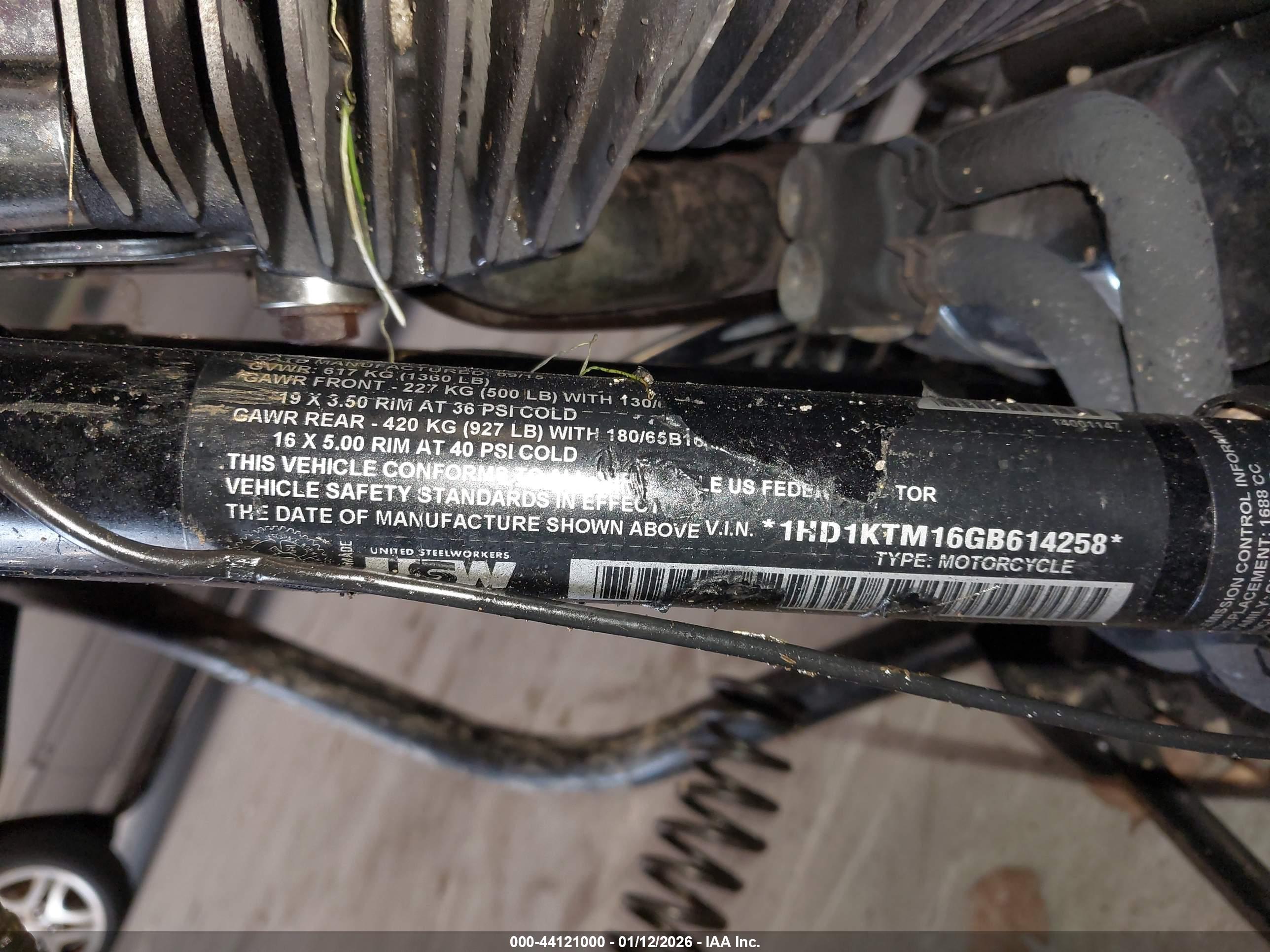 HARLEY-DAVIDSON FLTRXS image 10
