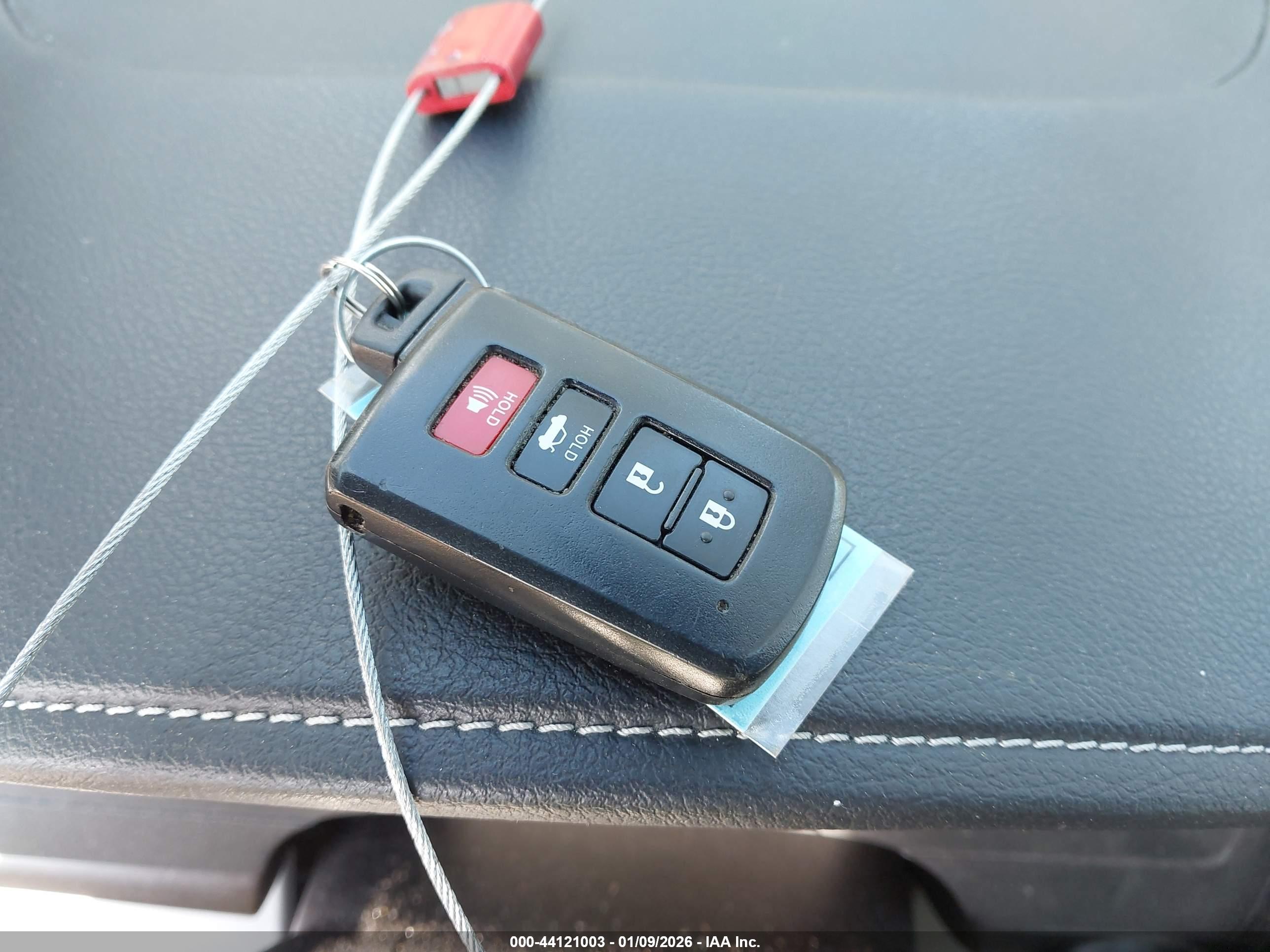 TOYOTA CAMRY image 11