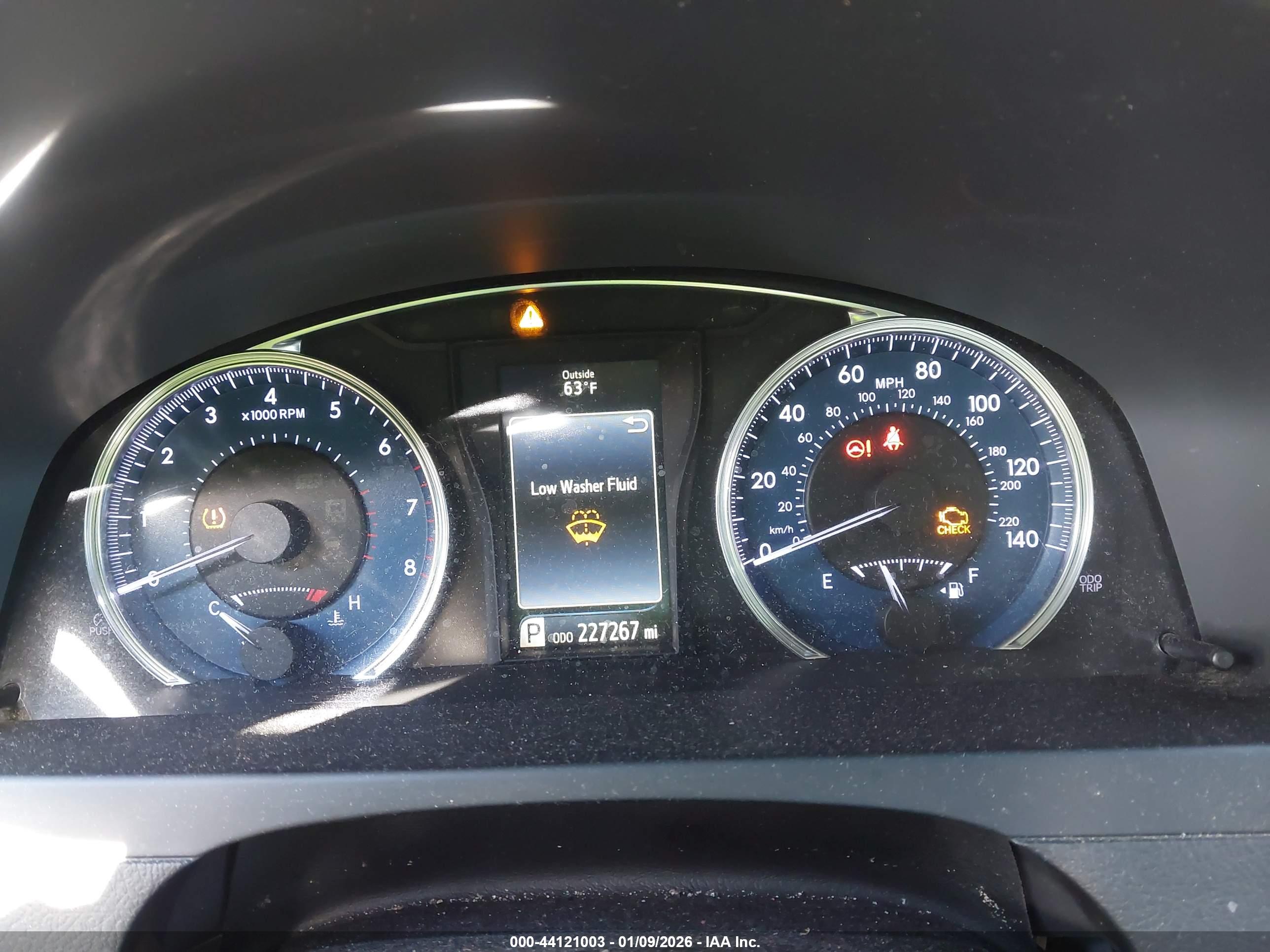 TOYOTA CAMRY image 7