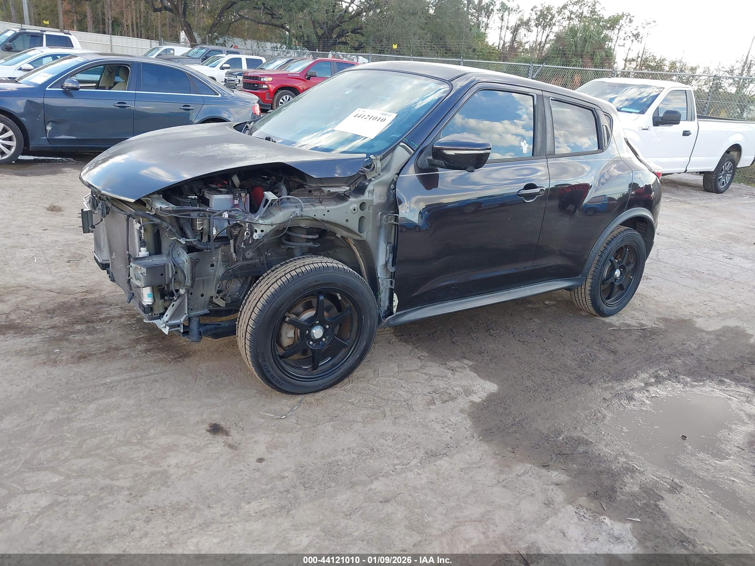 NISSAN JUKE image 2