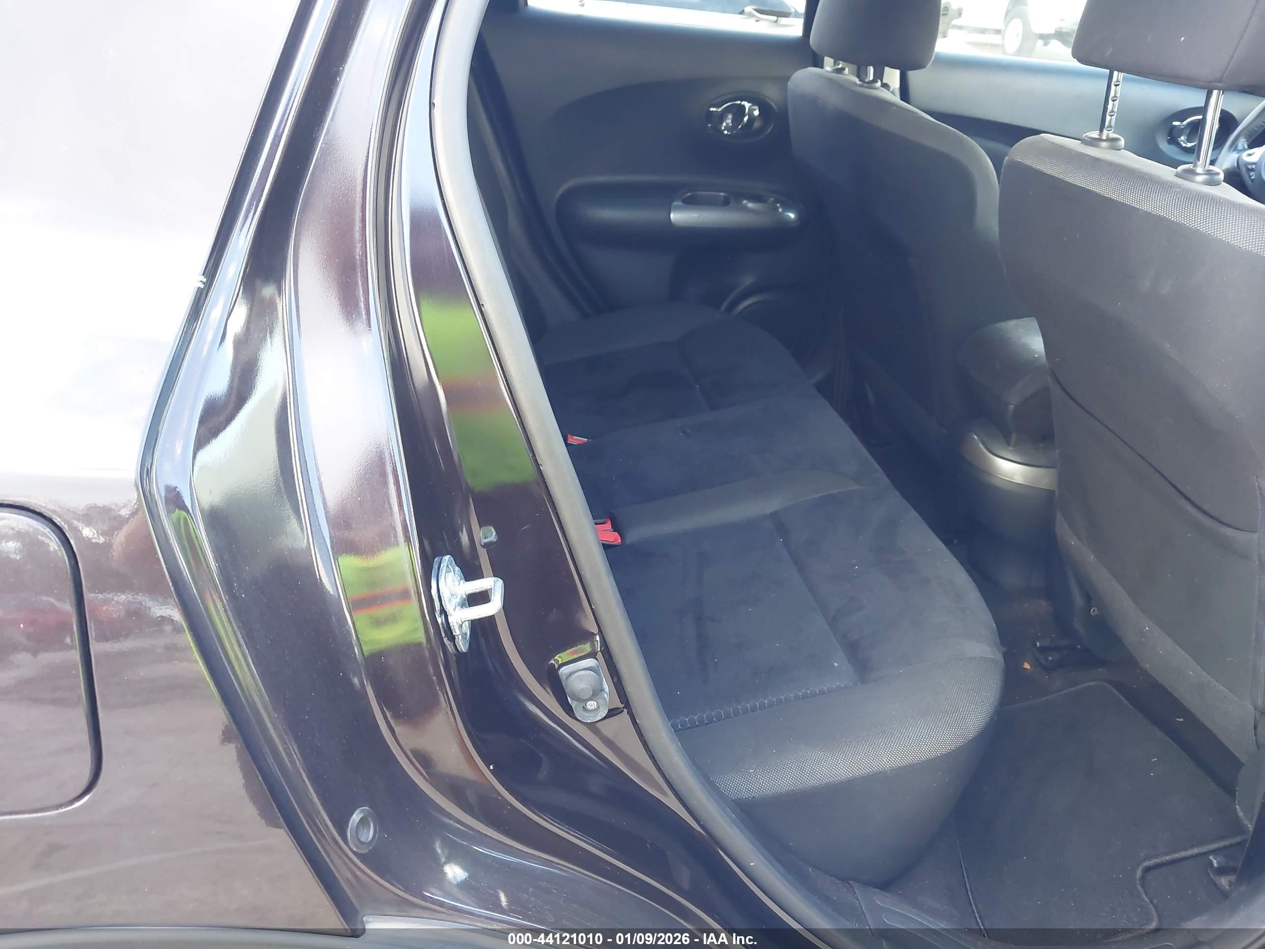 NISSAN JUKE image 8