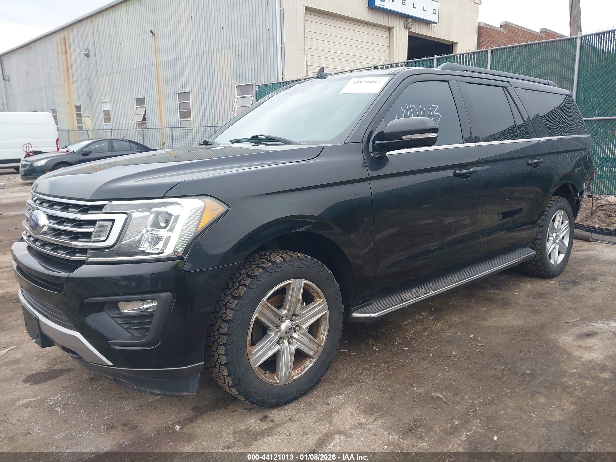 FORD EXPEDITION image 2