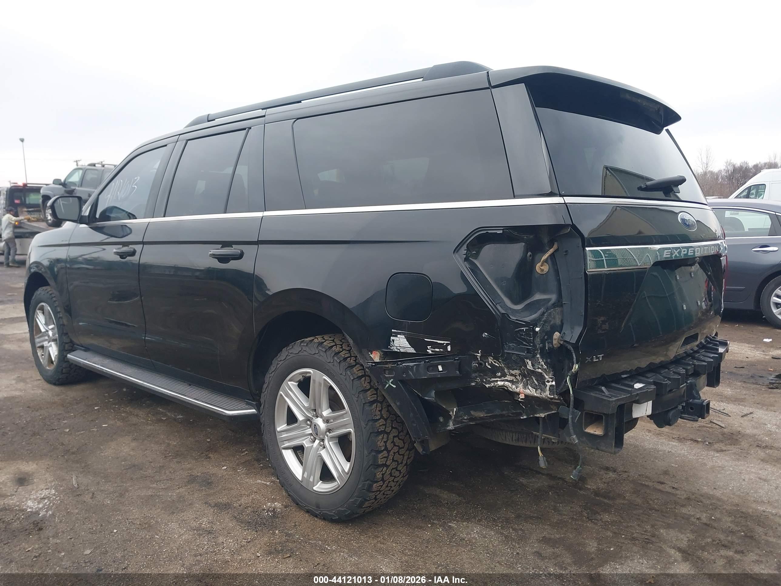 FORD EXPEDITION image 3