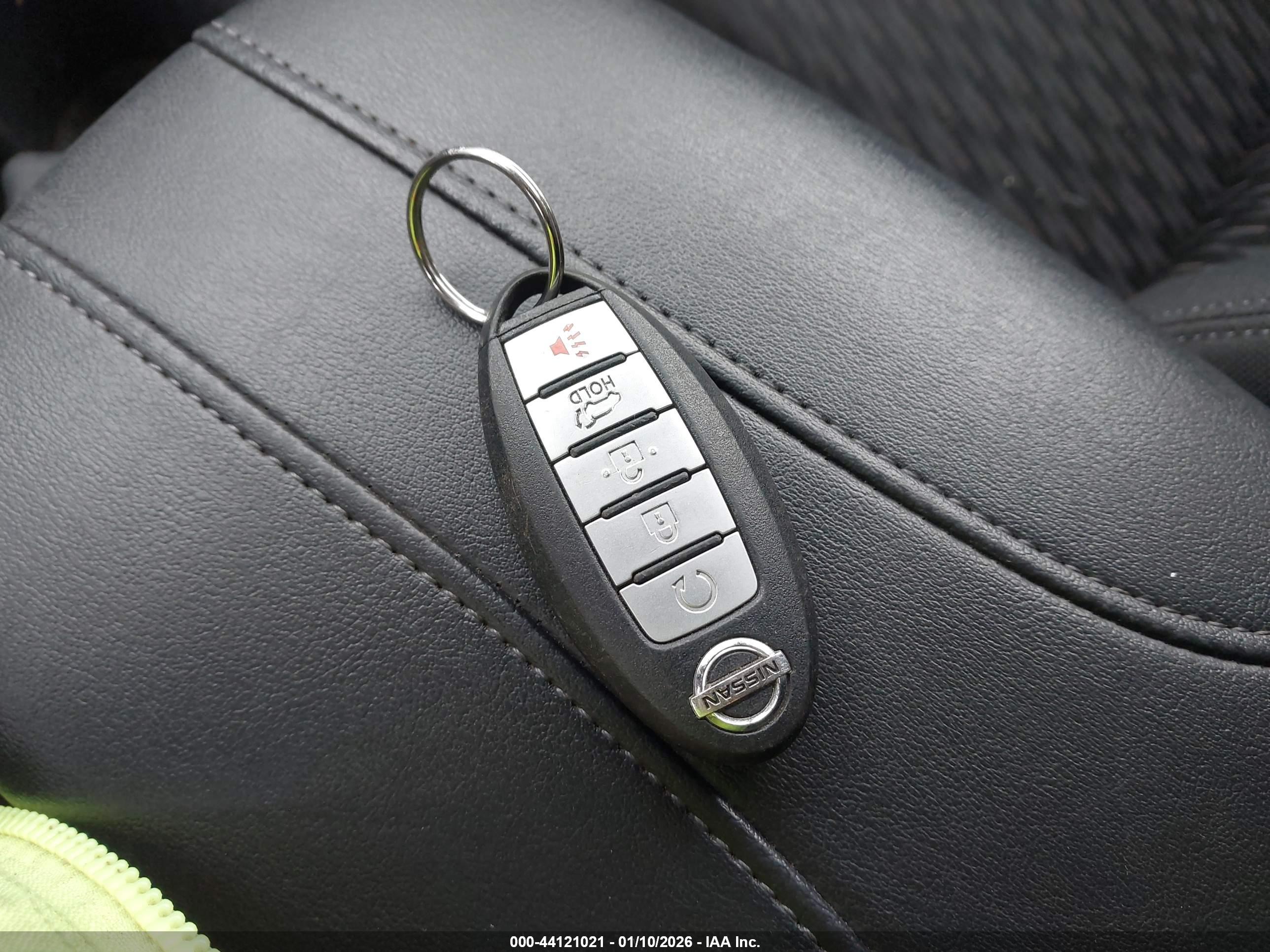 NISSAN ROGUE image 11