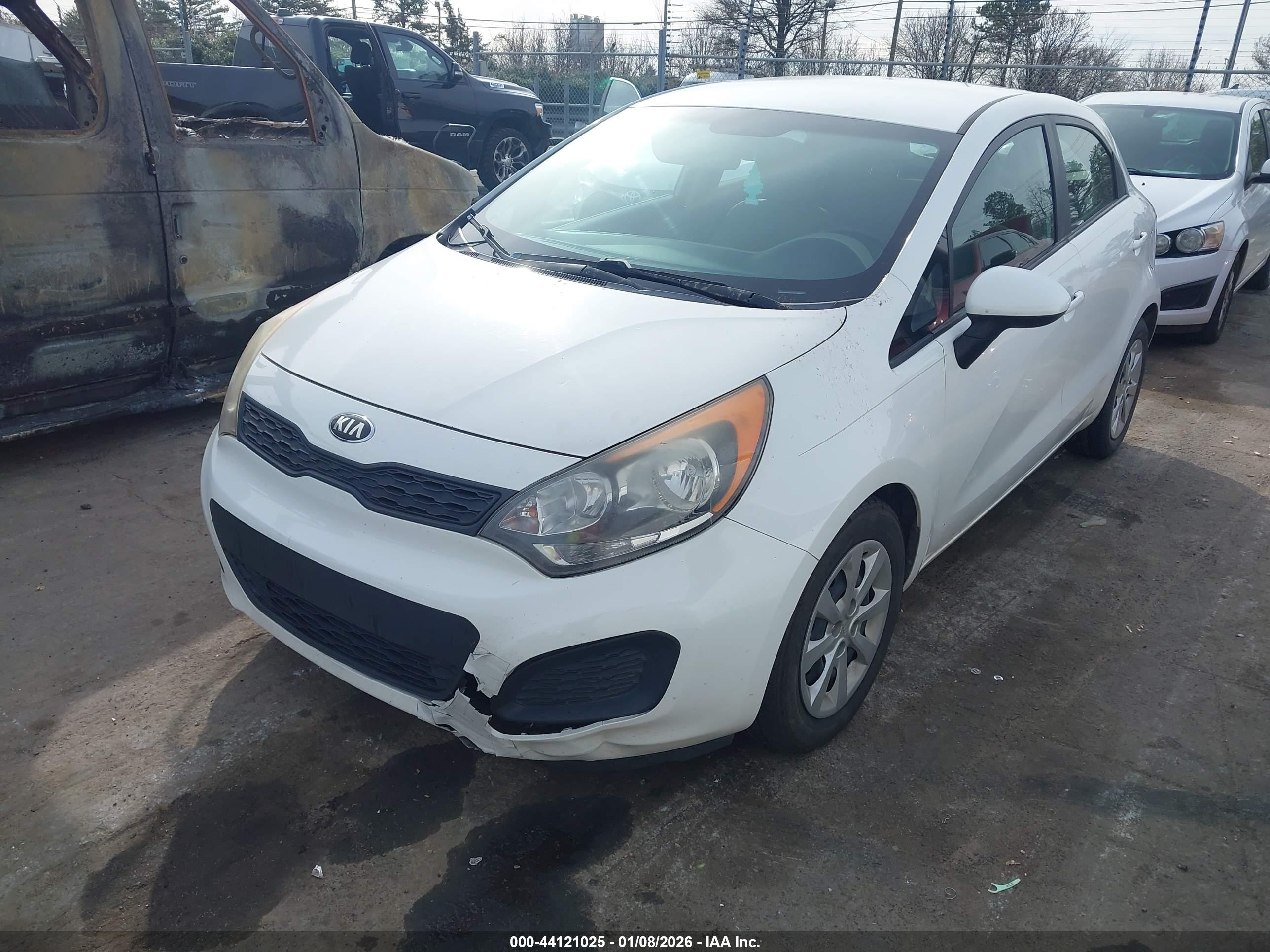 KIA RIO image 2