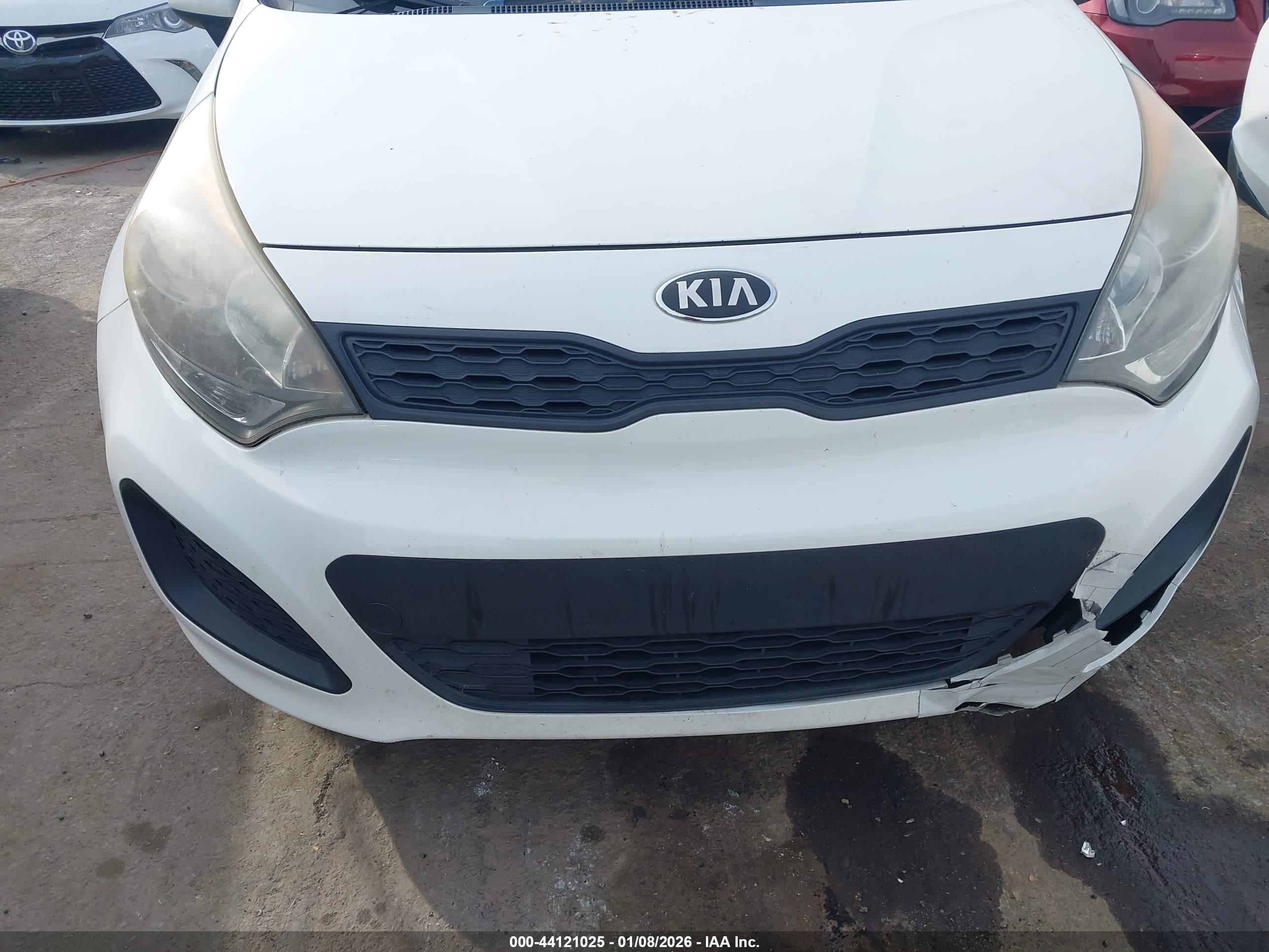 KIA RIO image 6