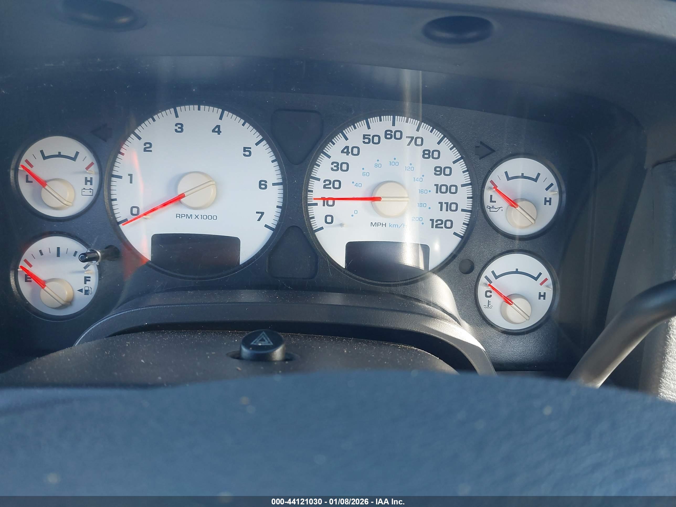 DODGE RAM image 7
