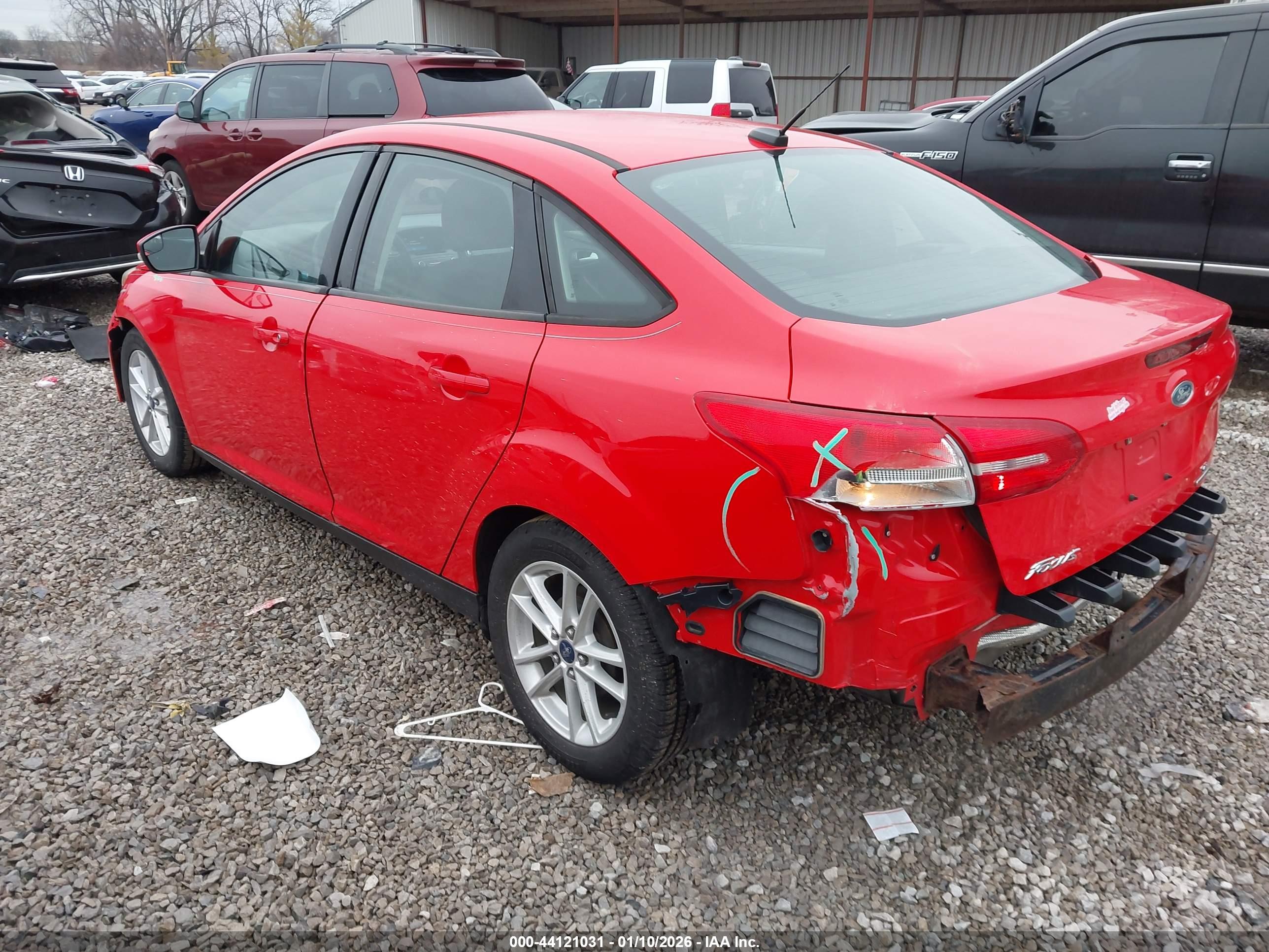 FORD FOCUS image 3