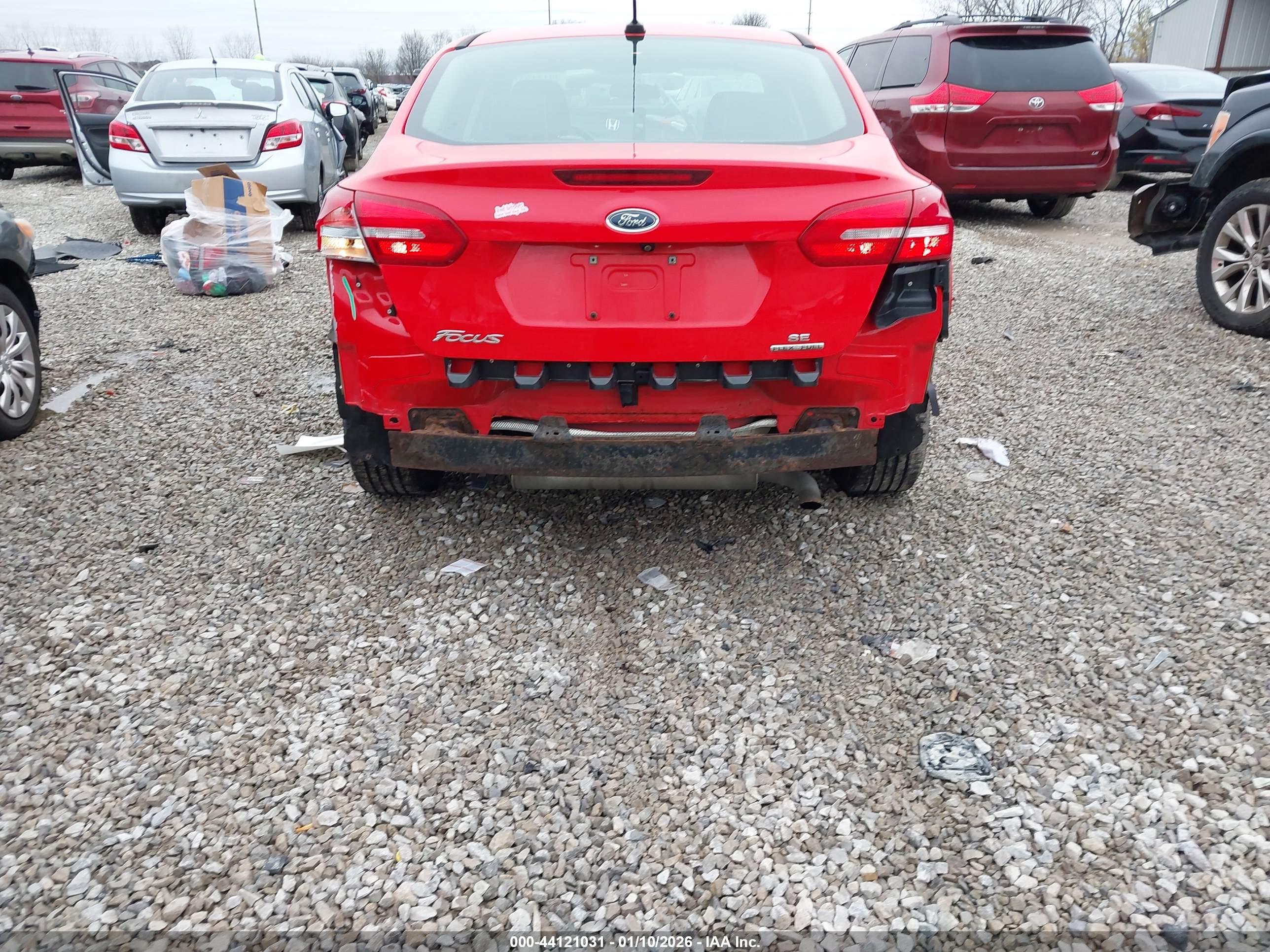 FORD FOCUS image 6
