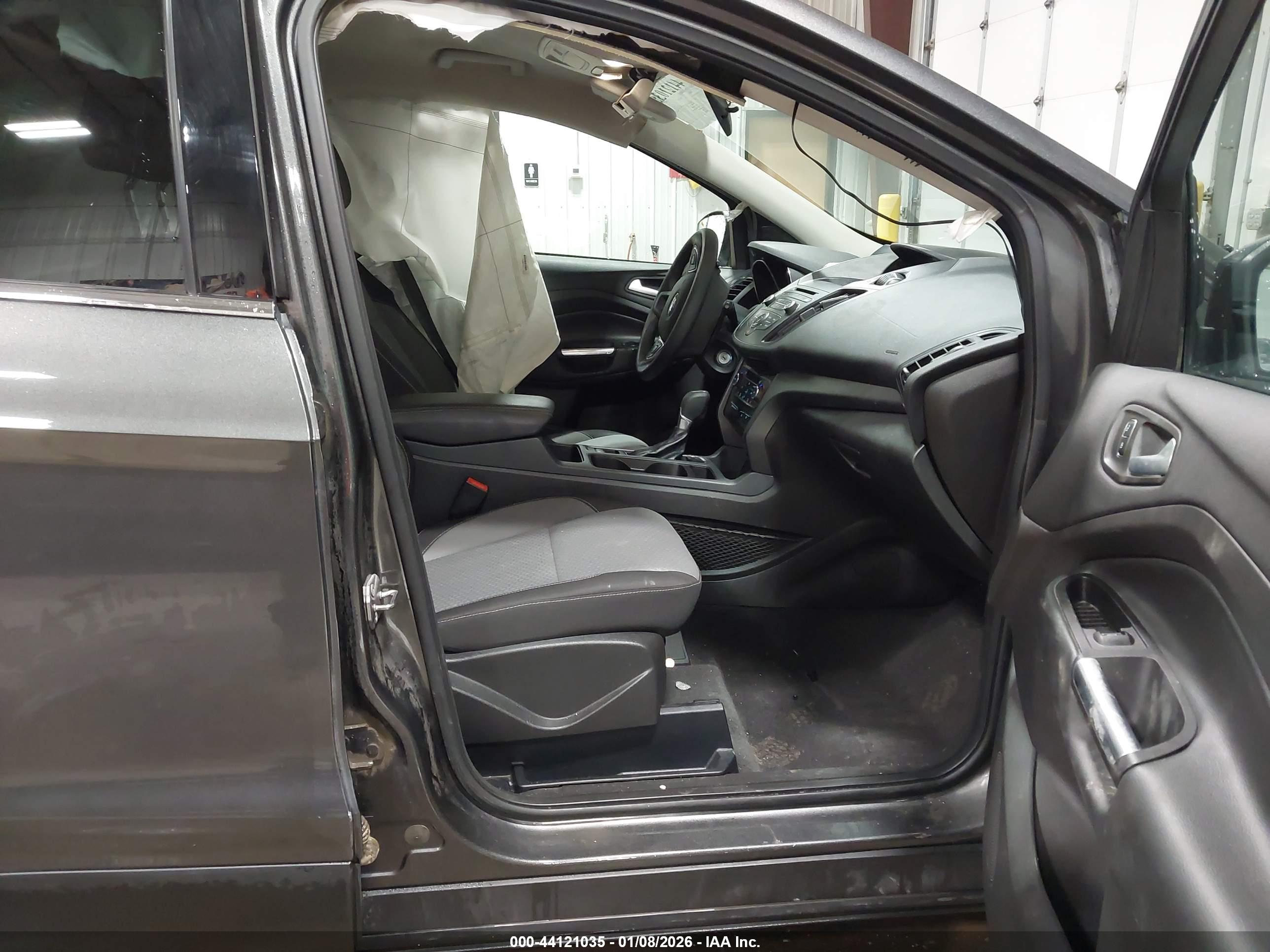 FORD ESCAPE image 5