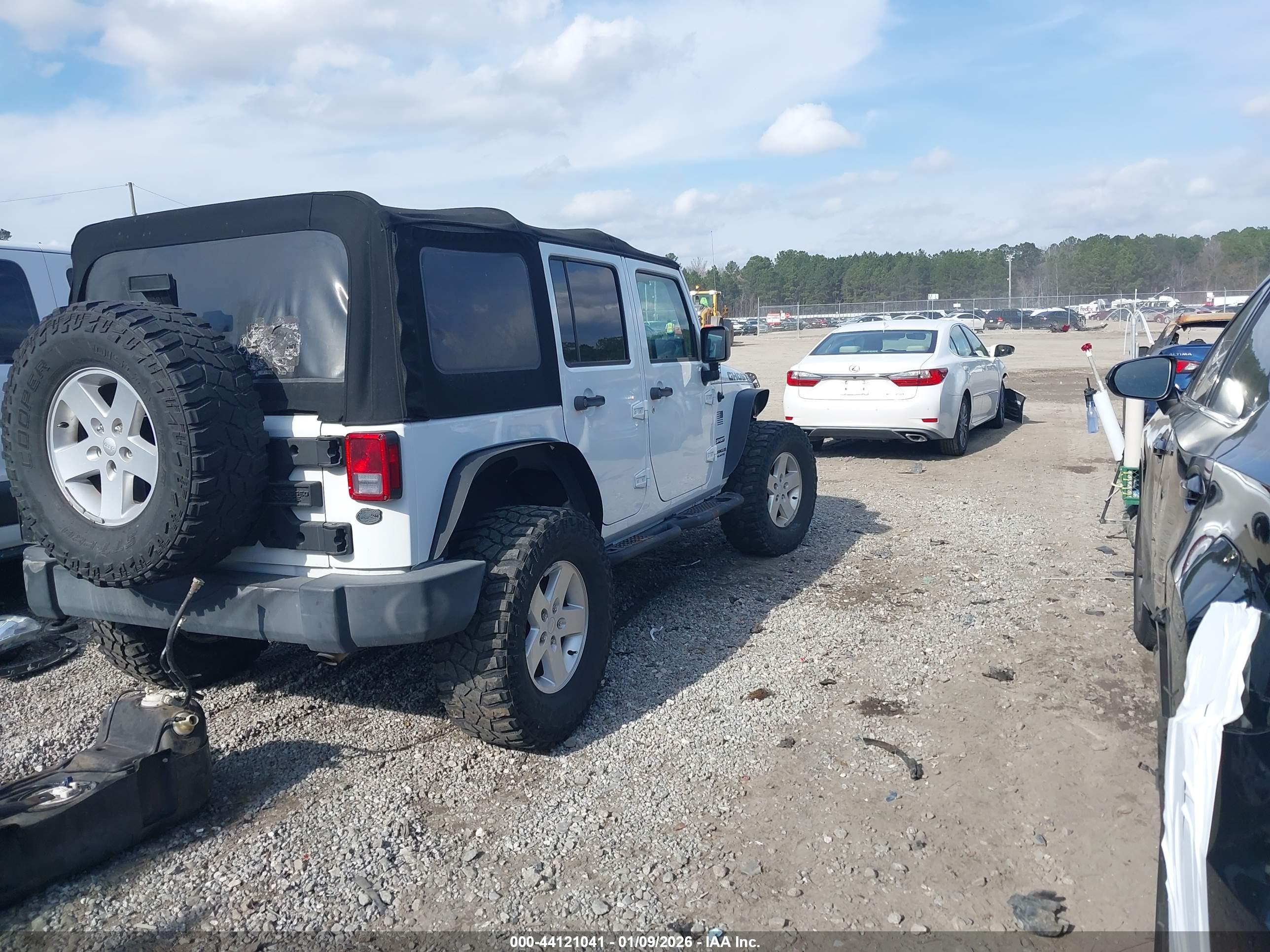 JEEP WRANGLER image 4